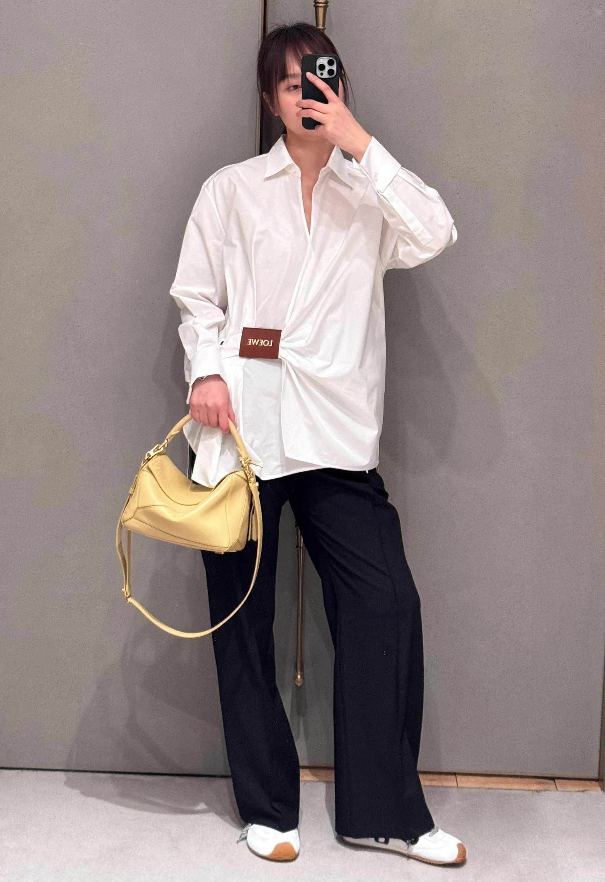 Women's Classic Handbags LOEWE 17270382