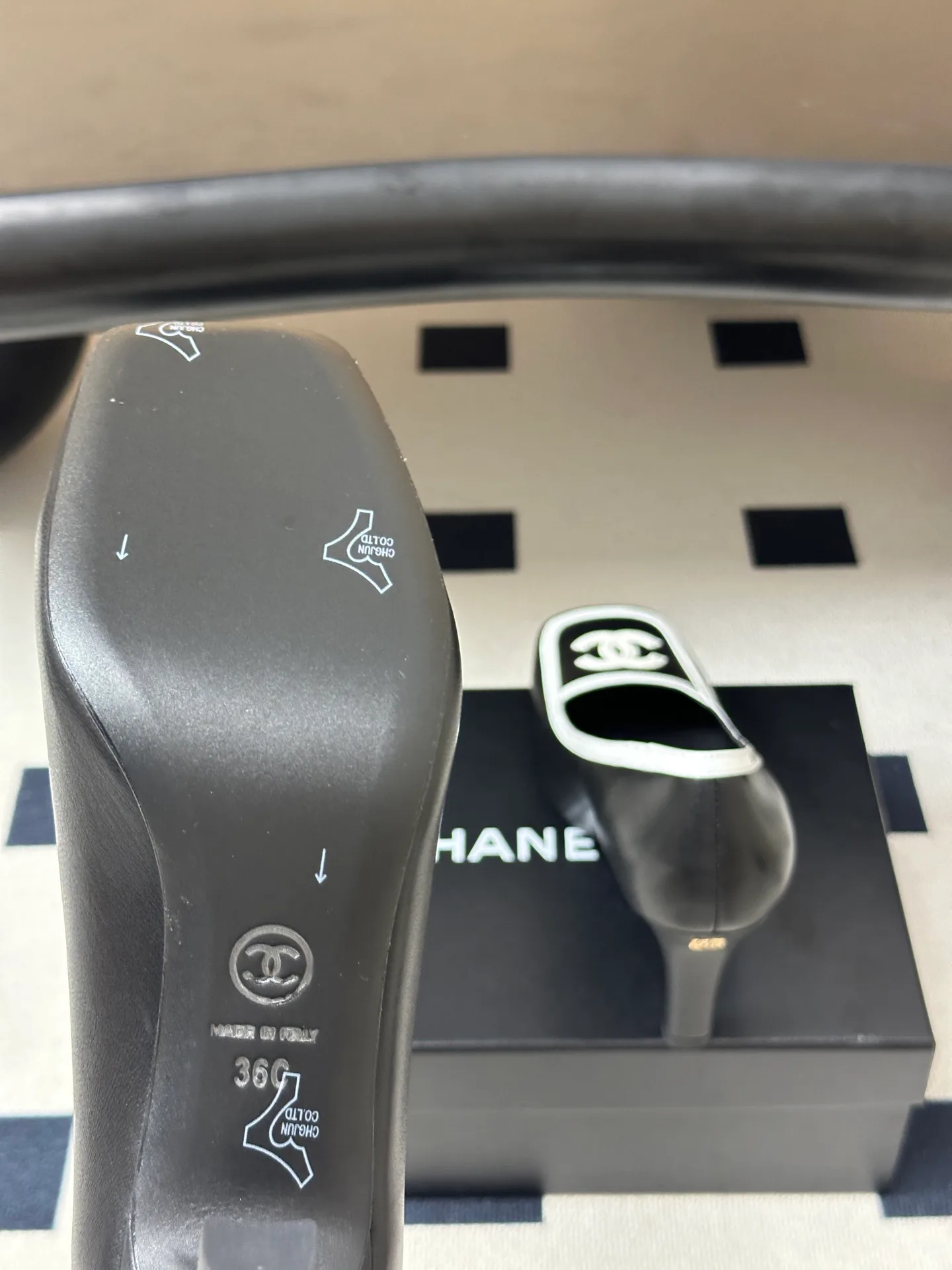 Women's Heels CHANEL 18049712