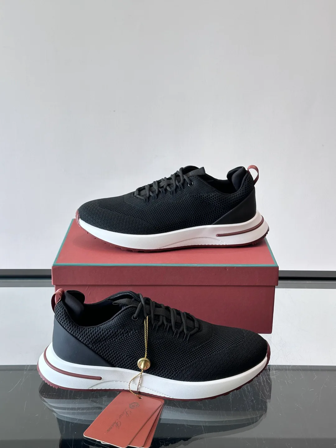 Men's Sneakers LORO PIANA 18265119