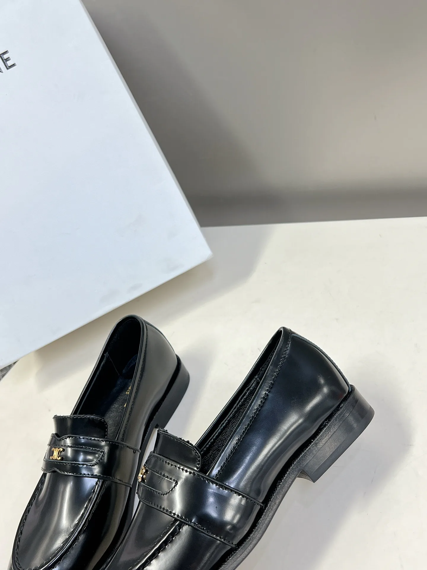 Women's Loafers And Moccasins CELINE 18477283