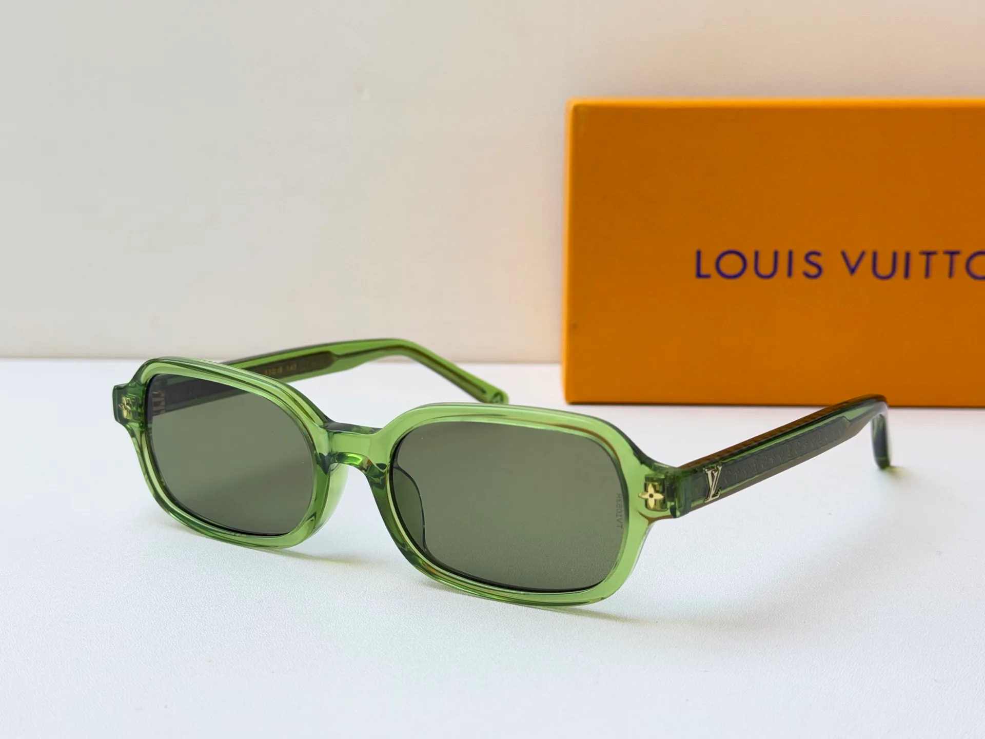 Glasses LOUIS VUITTON 17188488