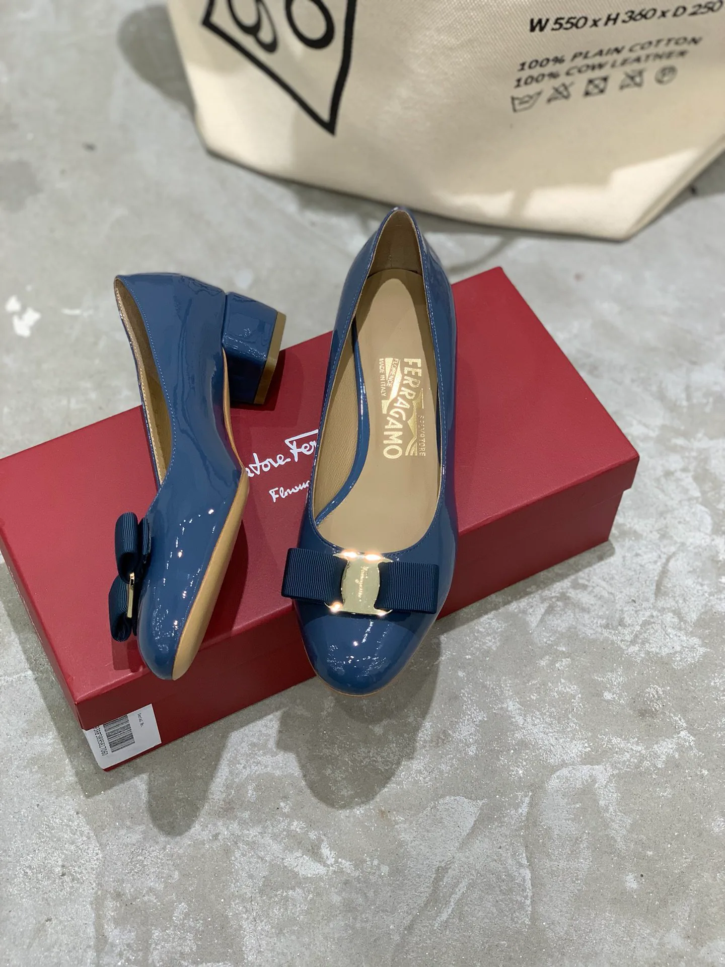 Women's Ballet Flats SALVATORE FERRAGAMO 18340662