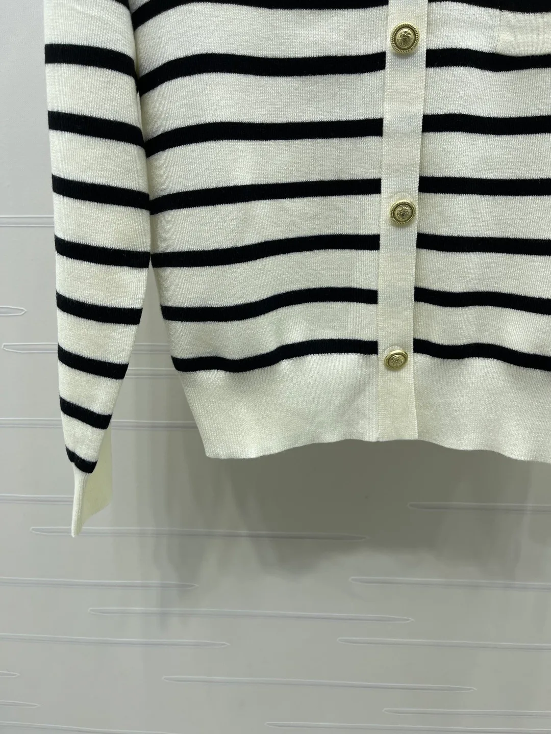 Women's Jumpers And Sweaters VALENTINO 17941116