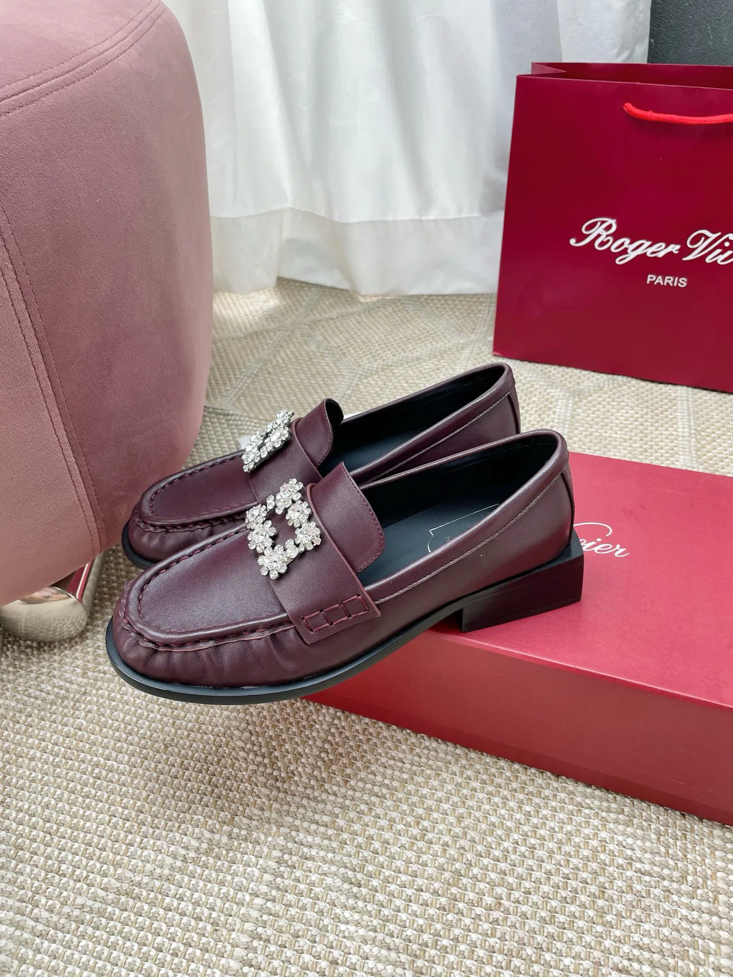 Women's Loafers And Moccasins ROGER VIVIER 18258395