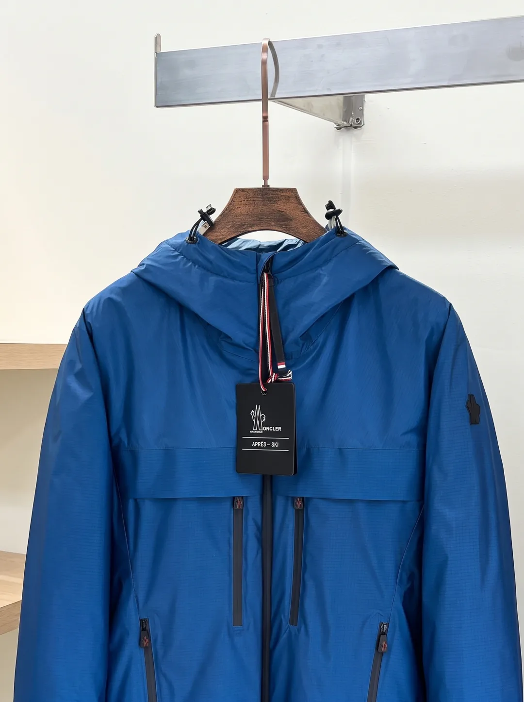 Куртки И Пуховики Мужские Moncler 18596618