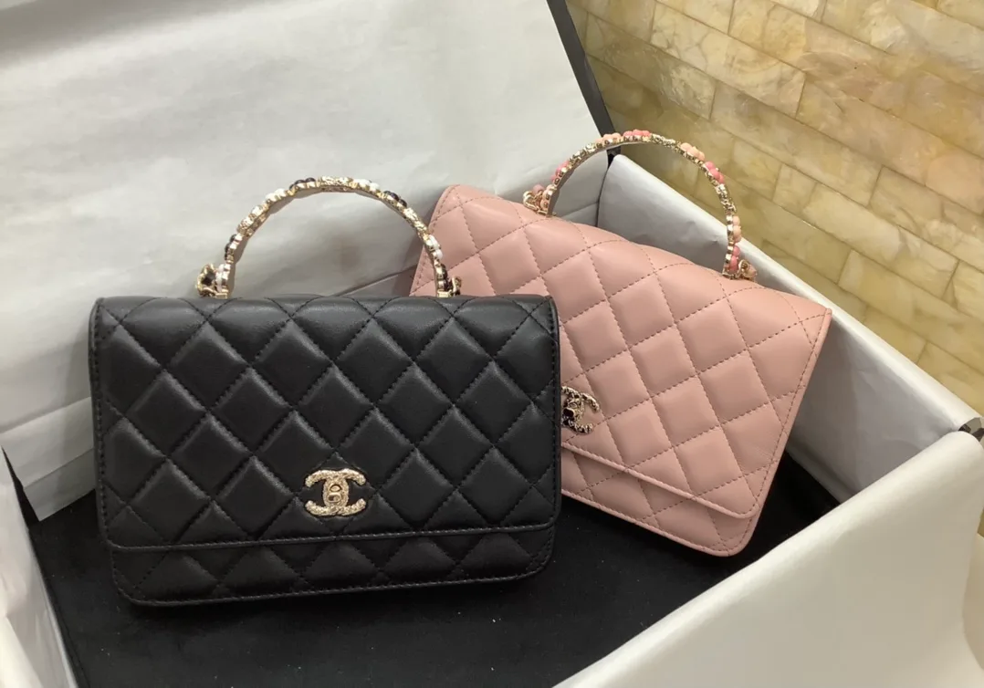 Women's Classic Handbags CHANEL 17827587