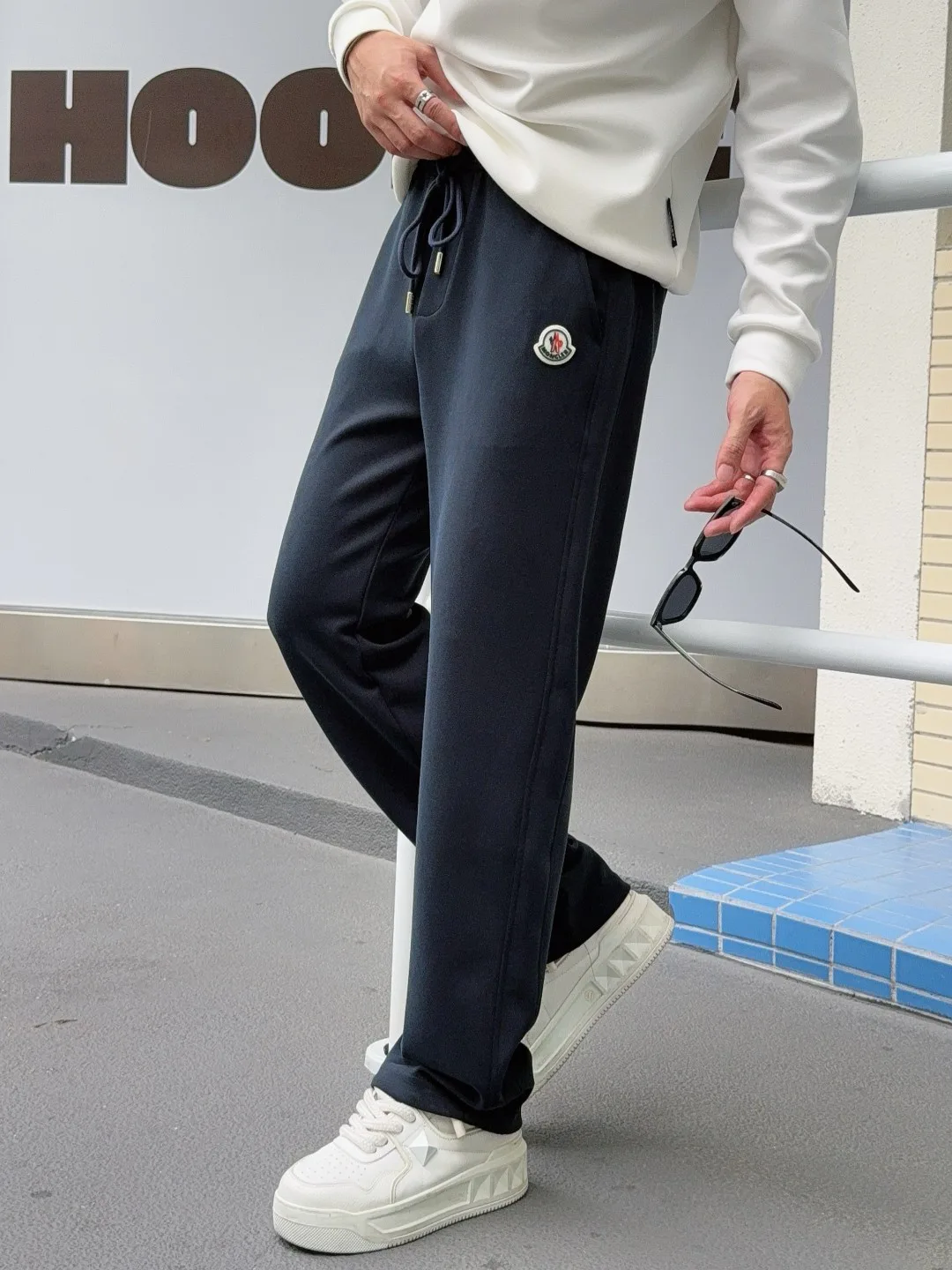Men's Trousers MONCLER 17882718