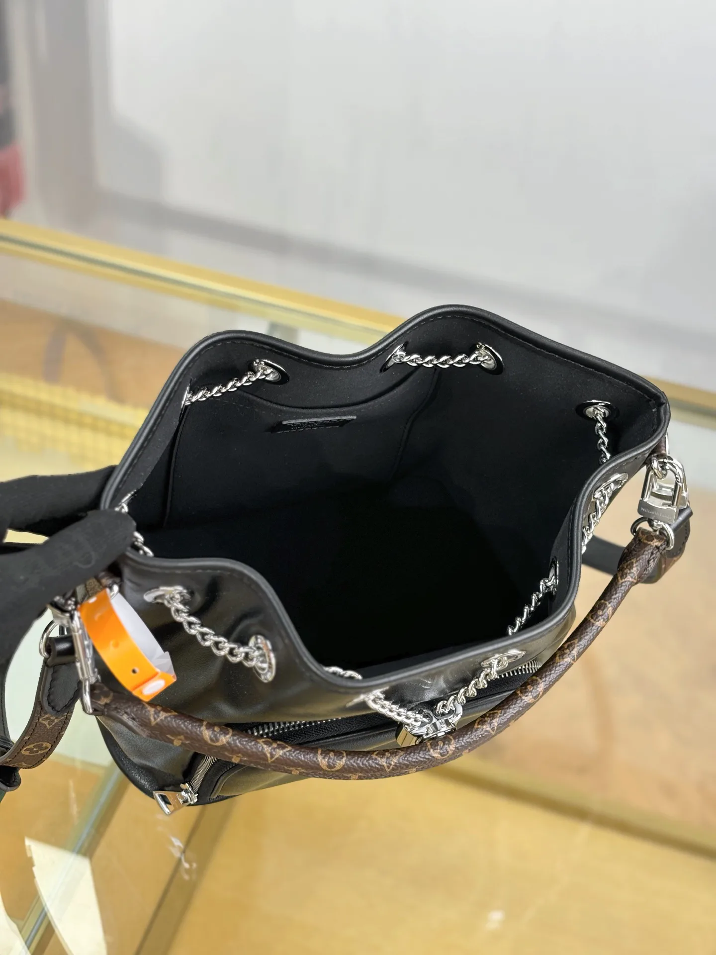 Women's Classic Handbags LOUIS VUITTON 17979835
