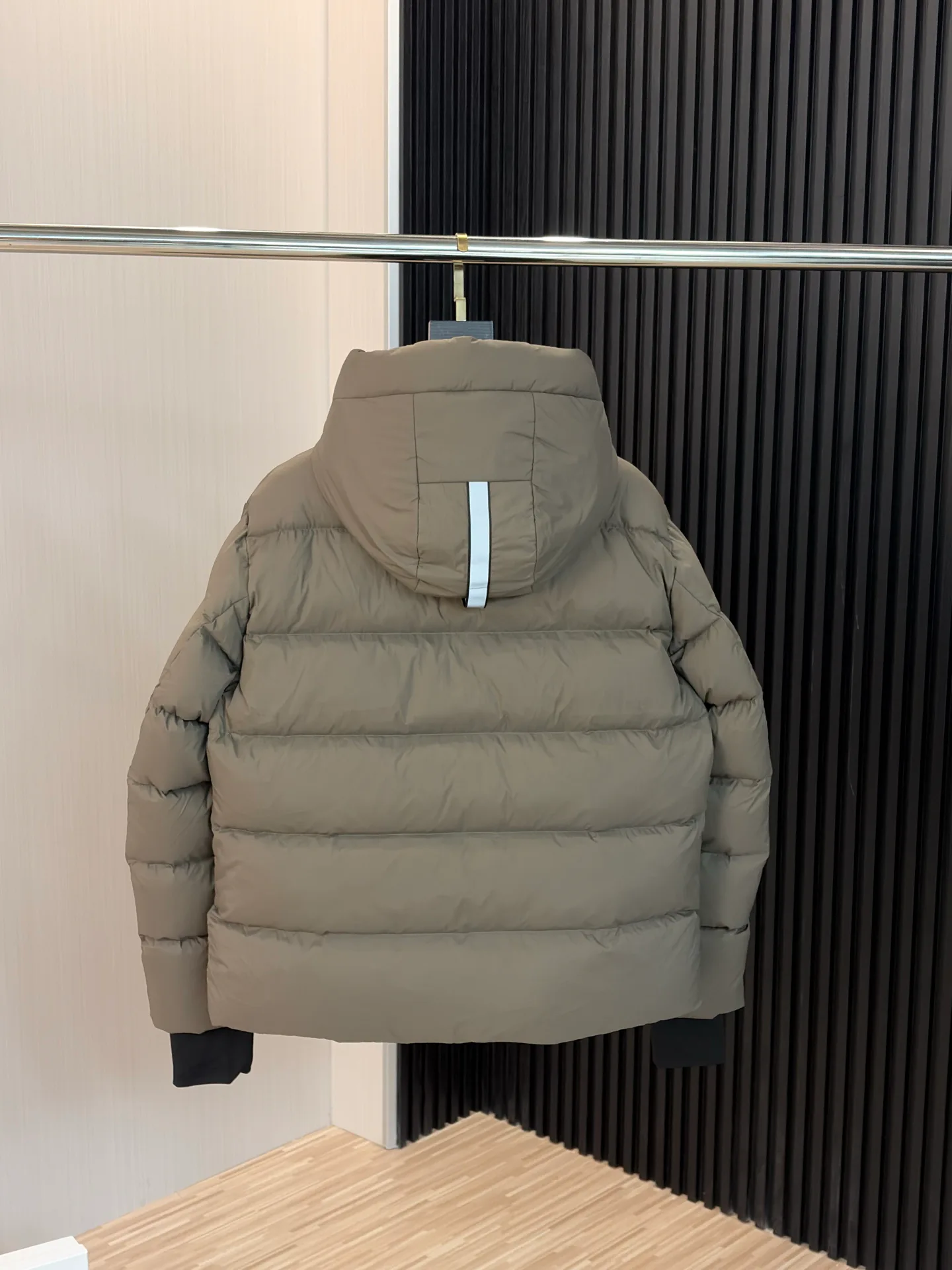 Women's Jackets And Down Jackets CANADA GOOSE 18391749