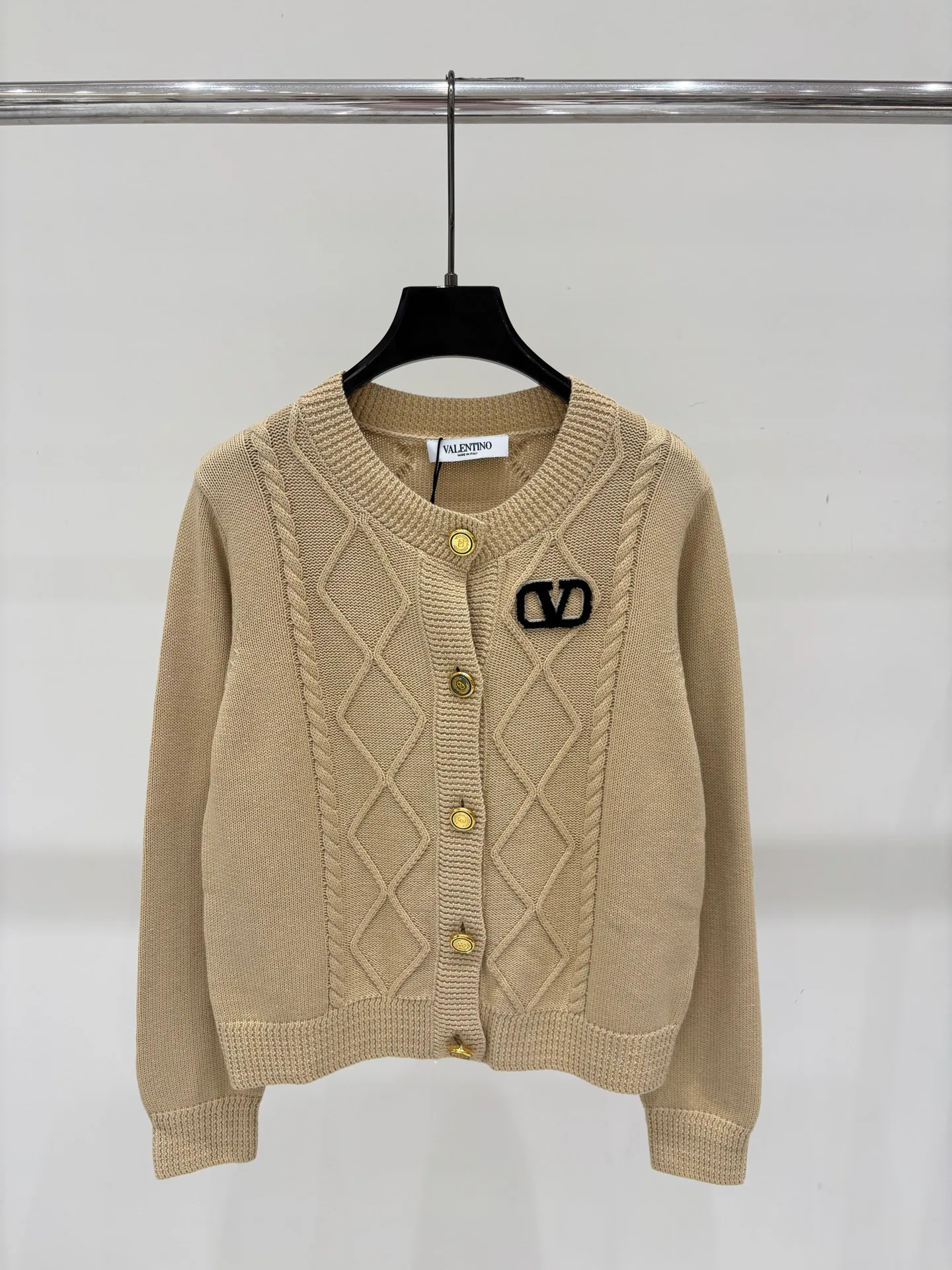 Women's Jumpers And Sweaters VALENTINO 18540330