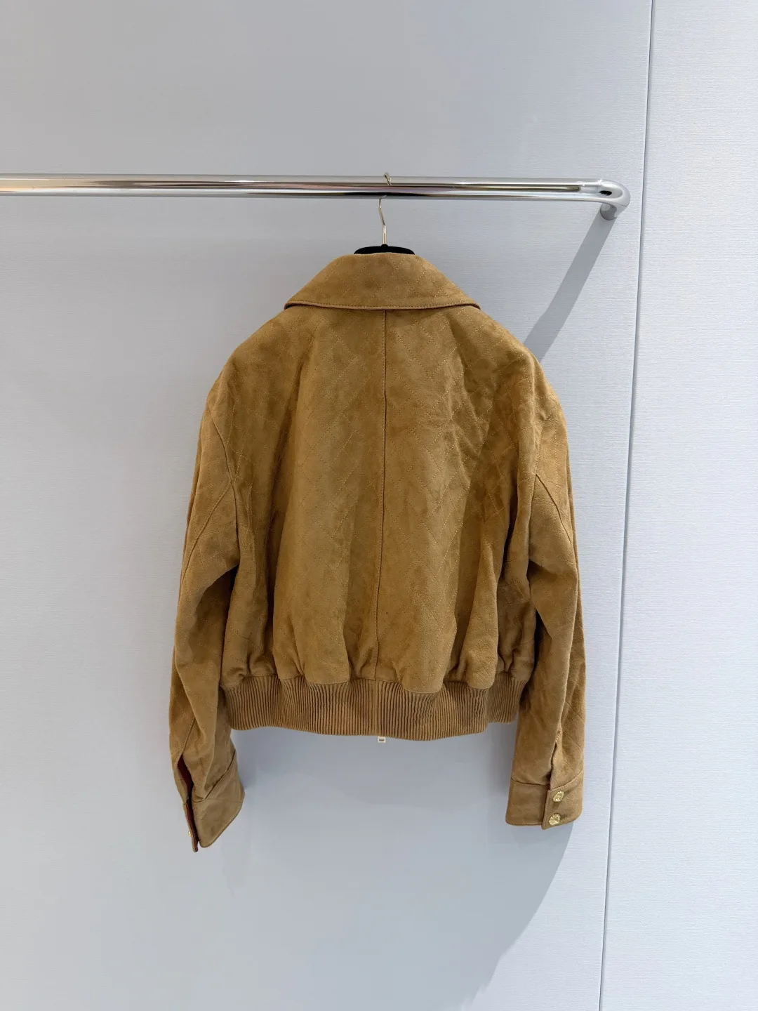 Women's Leather Jackets And Sheepskin Coats CHANEL 18336463