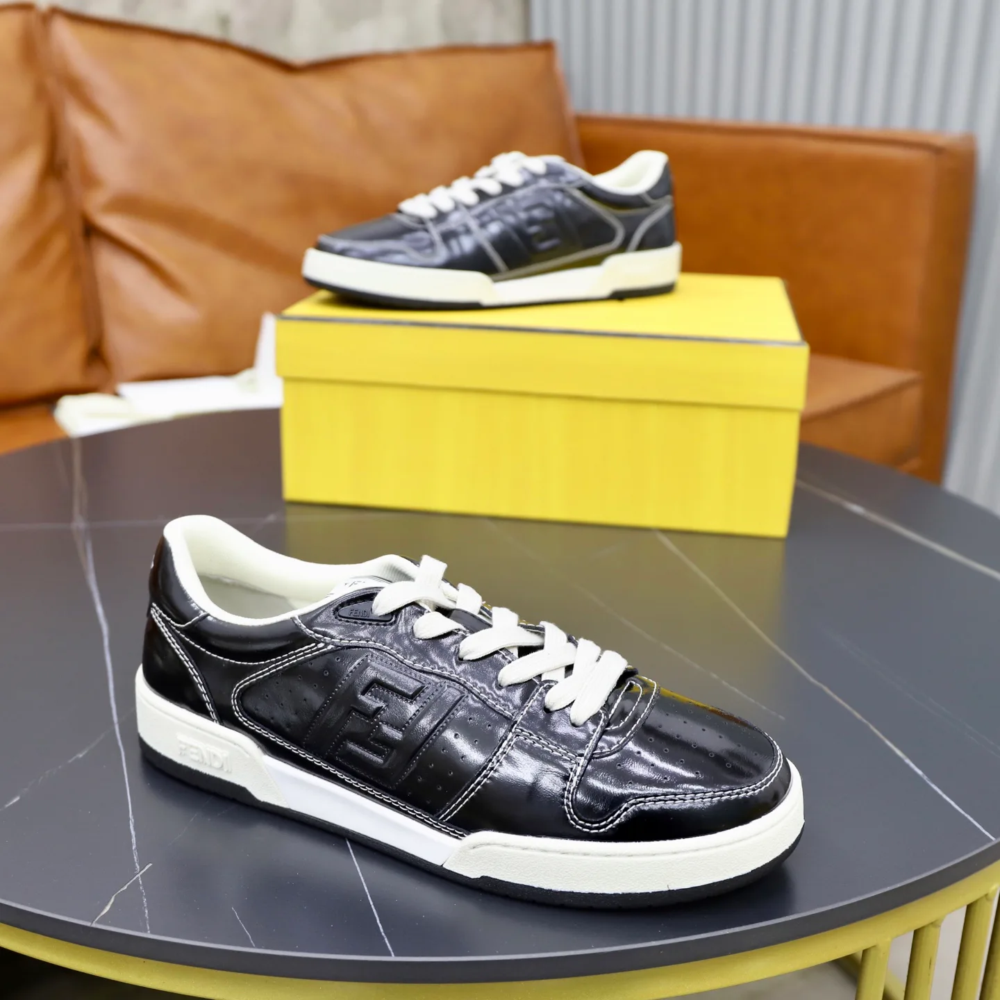 Women's Sneakers FENDI 18516271