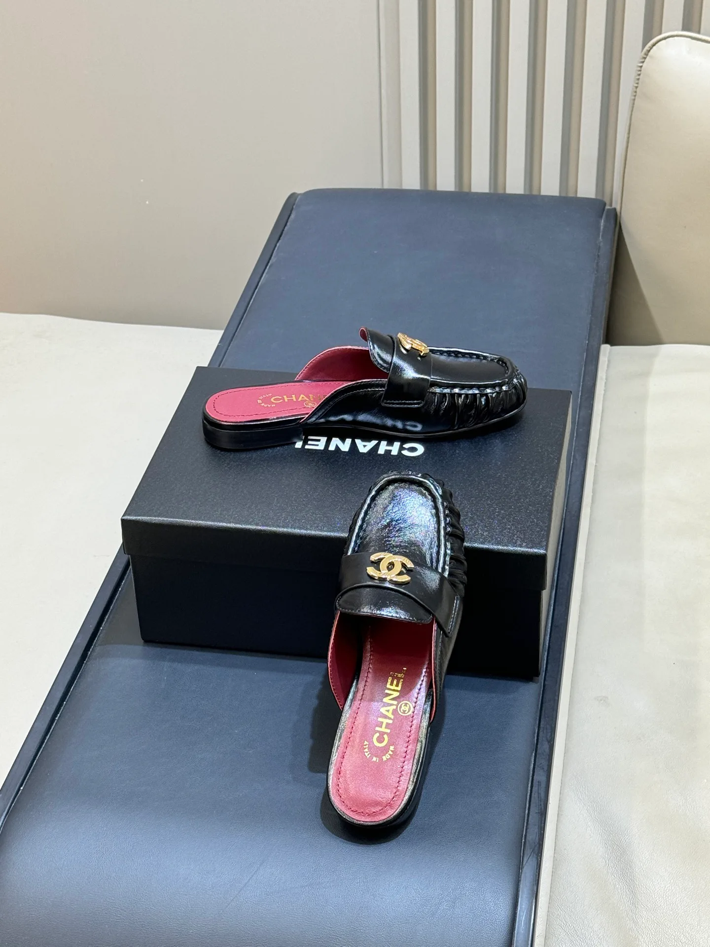 Women's Loafers And Moccasins CHANEL 18073086