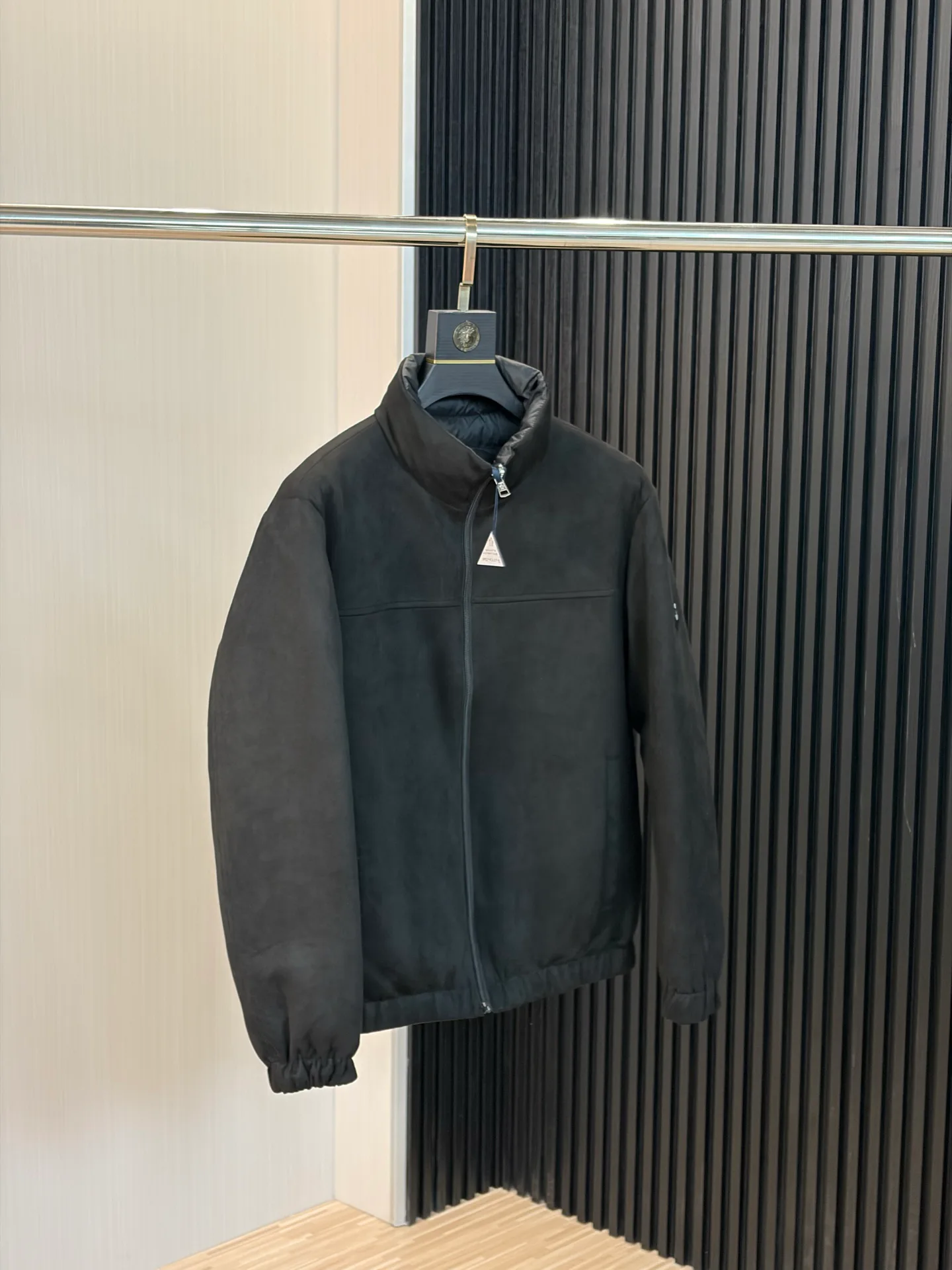 Women's Jackets And Down Jackets MONCLER 18188486