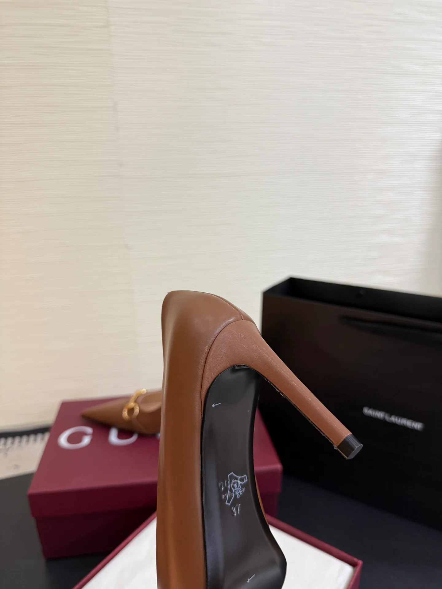 Women's Heels GUCCI 18444620