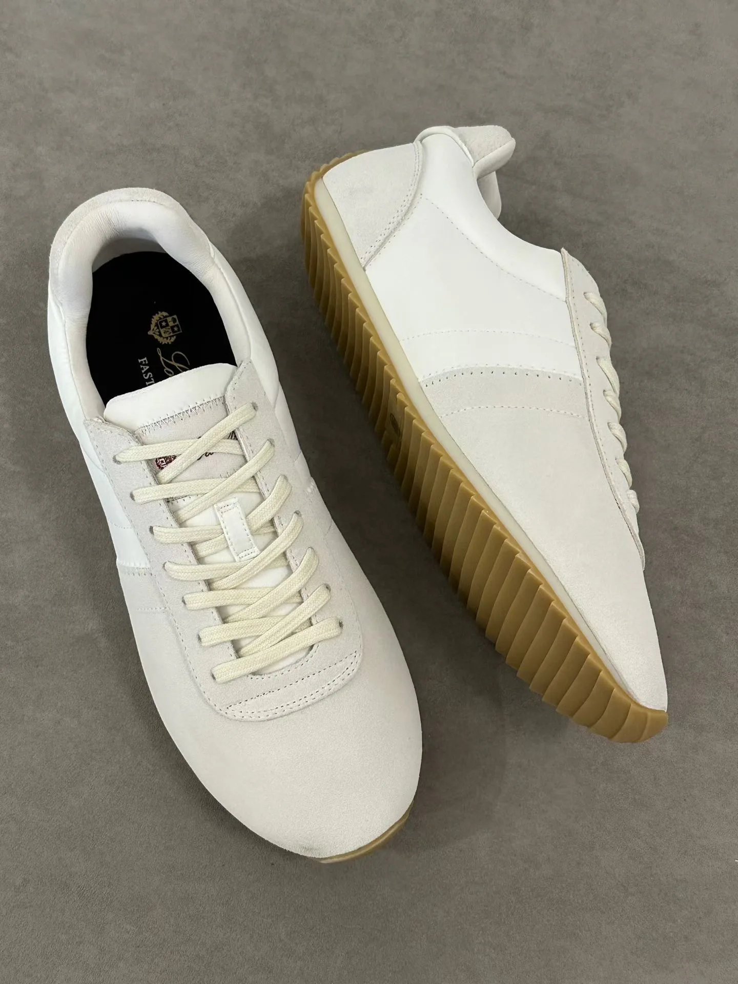 Women's Sneakers LORO PIANA 18267430