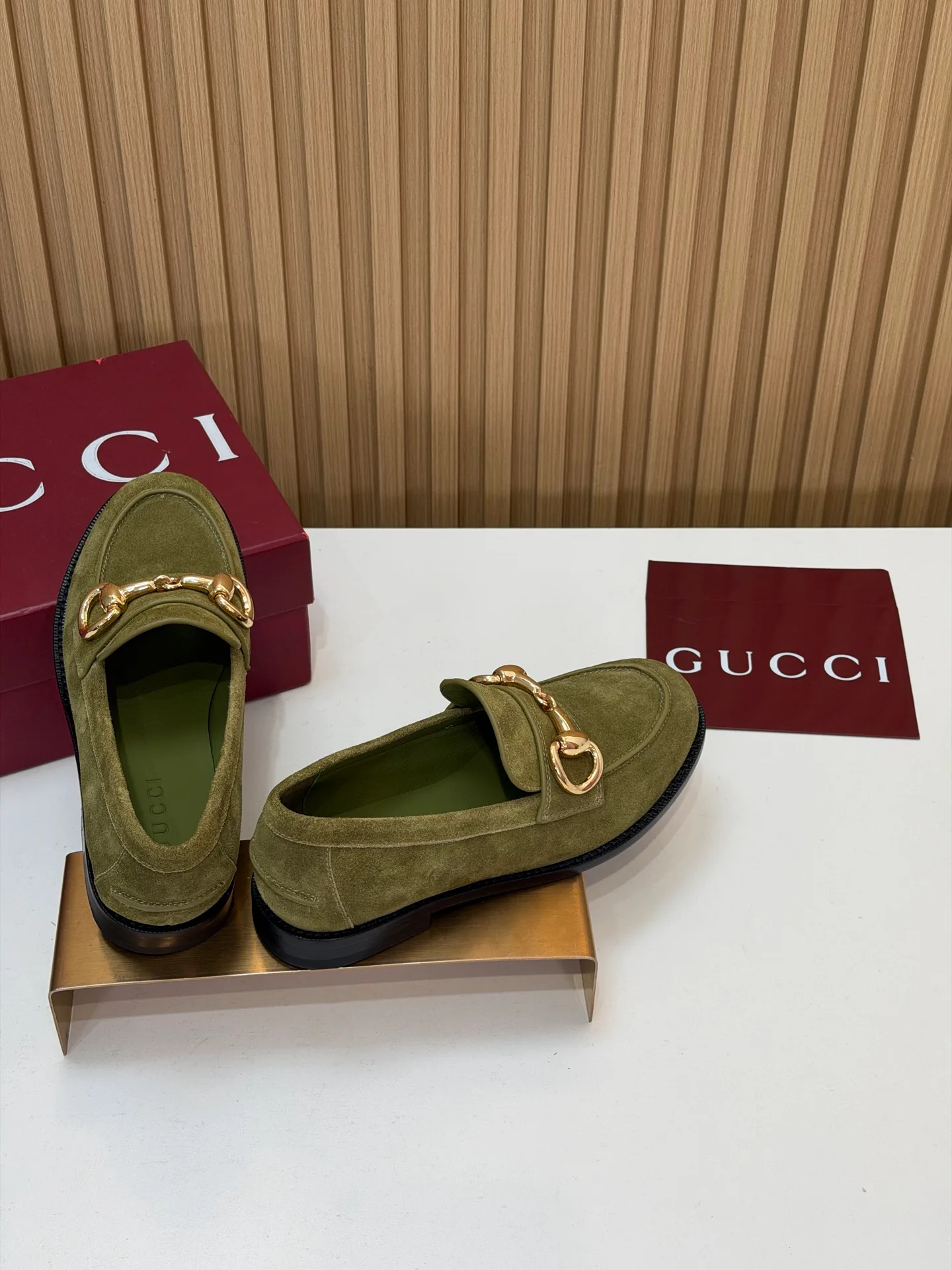 Women's Loafers And Moccasins GUCCI 18152956