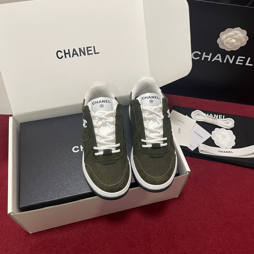 Women's Sneakers CHANEL 18195105