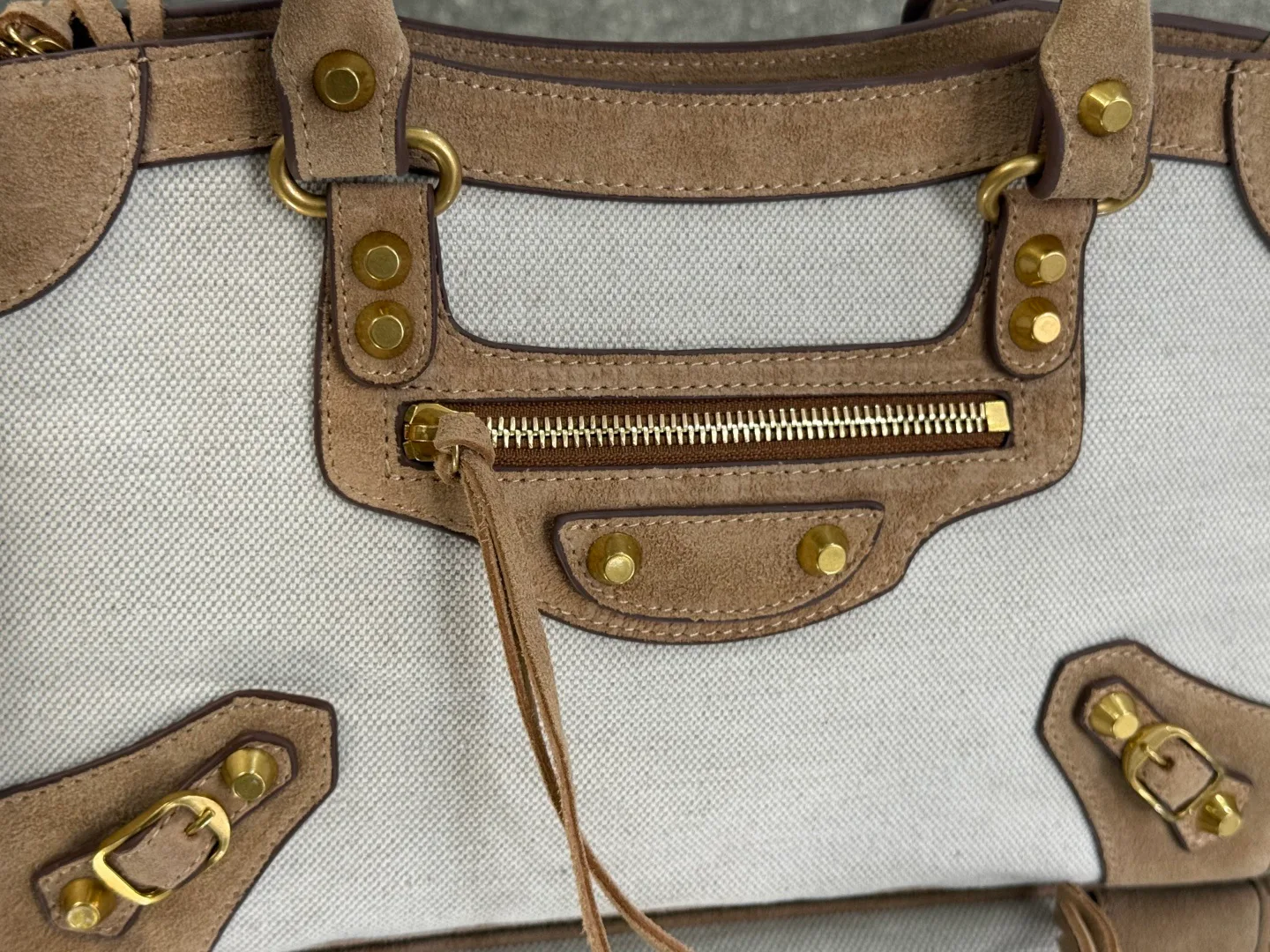 Классические Сумки Женские Balenciaga 18608594