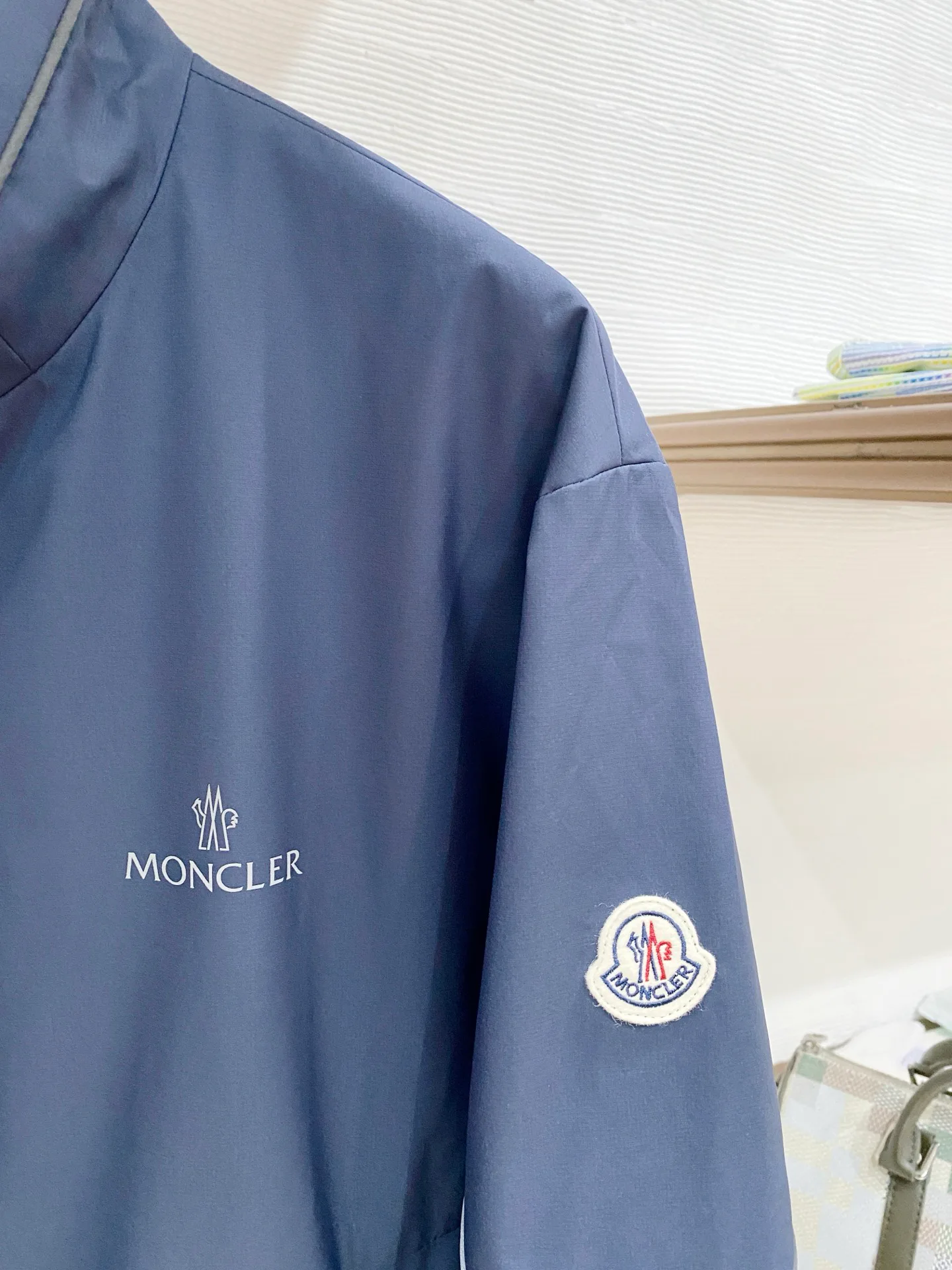 Куртки И Пуховики Мужские Moncler 18618729