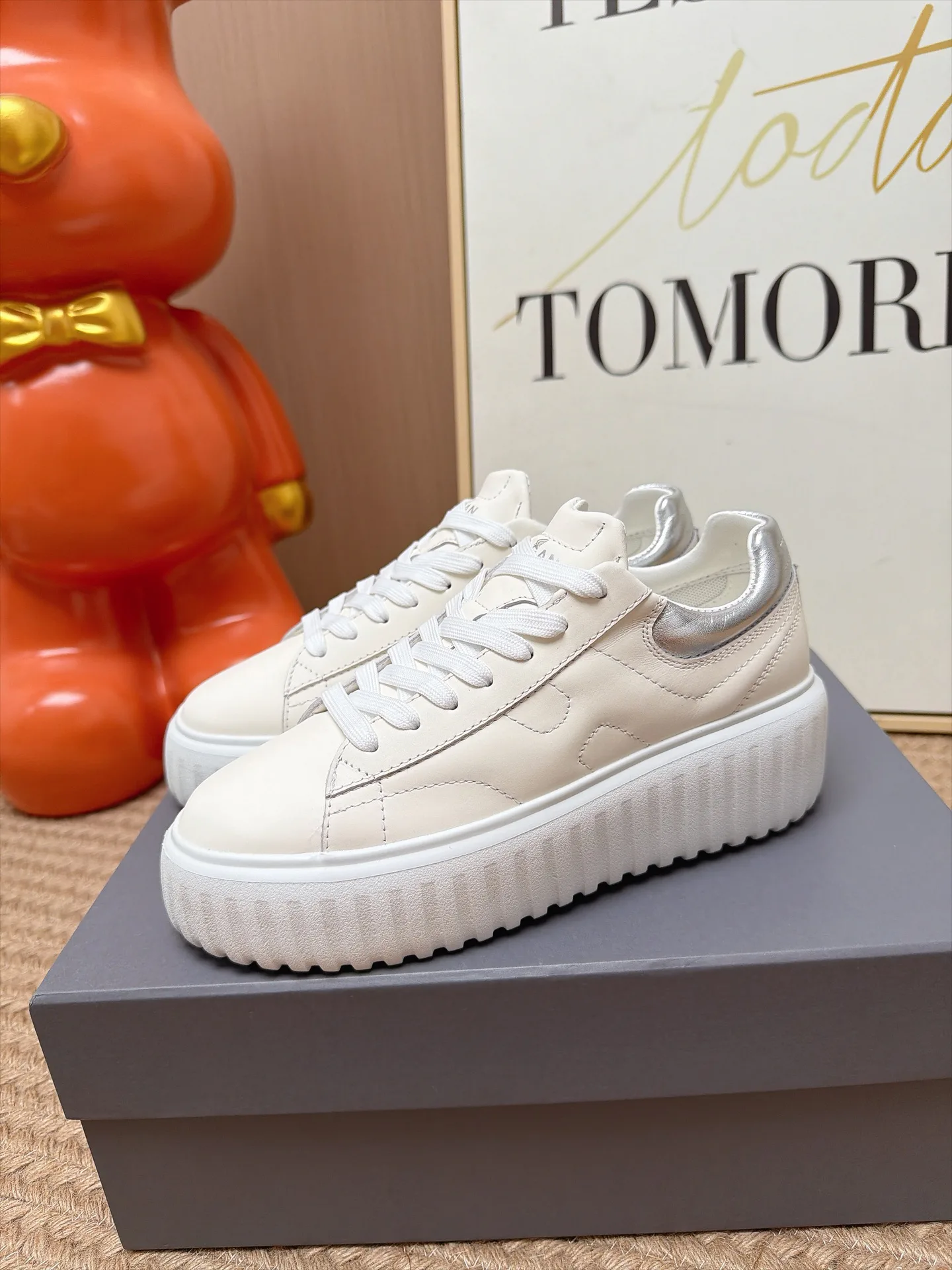 Women's Sneakers HOGAN 18239681