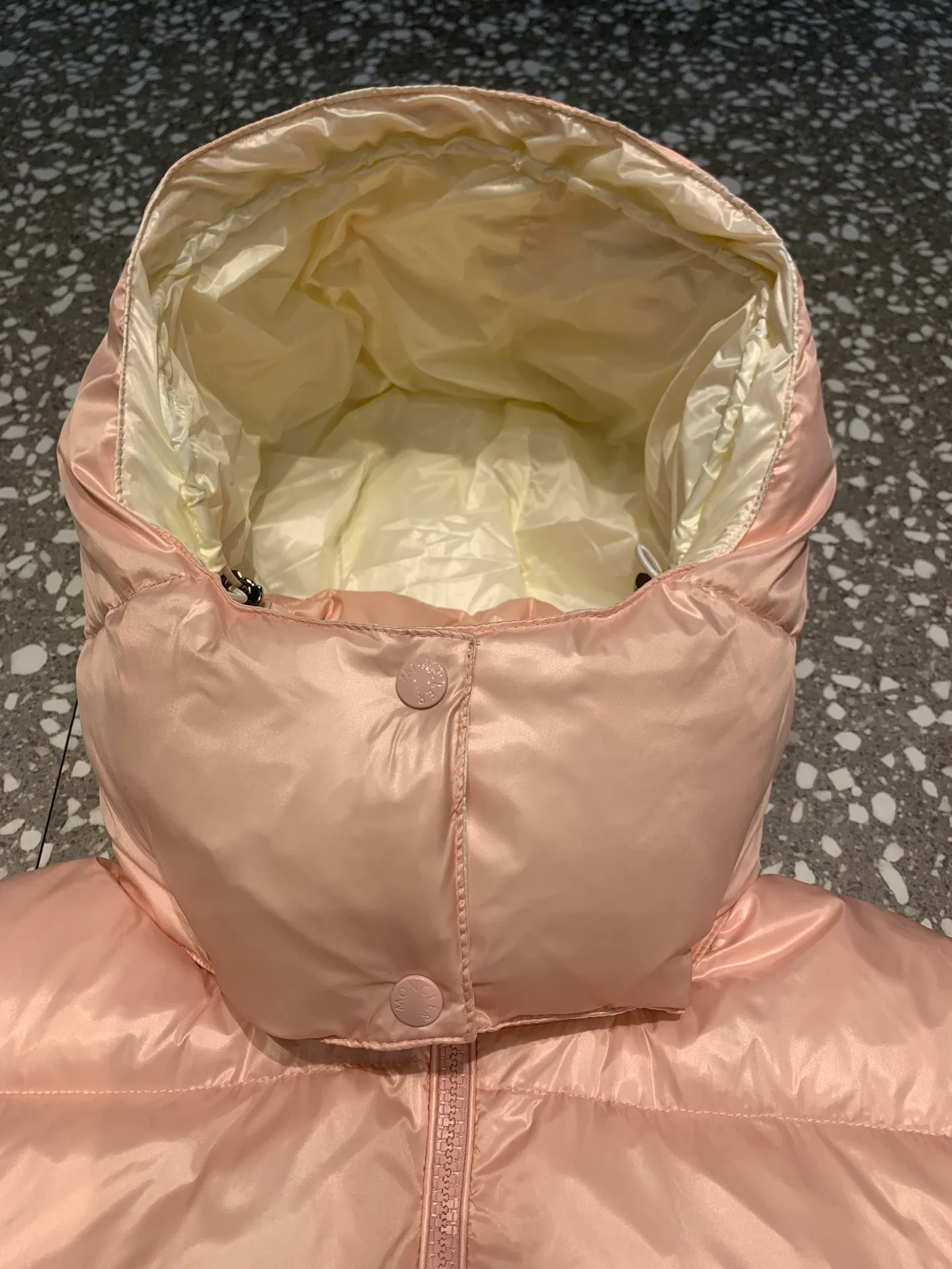 Men's Jackets And Down Jackets MONCLER 18392255