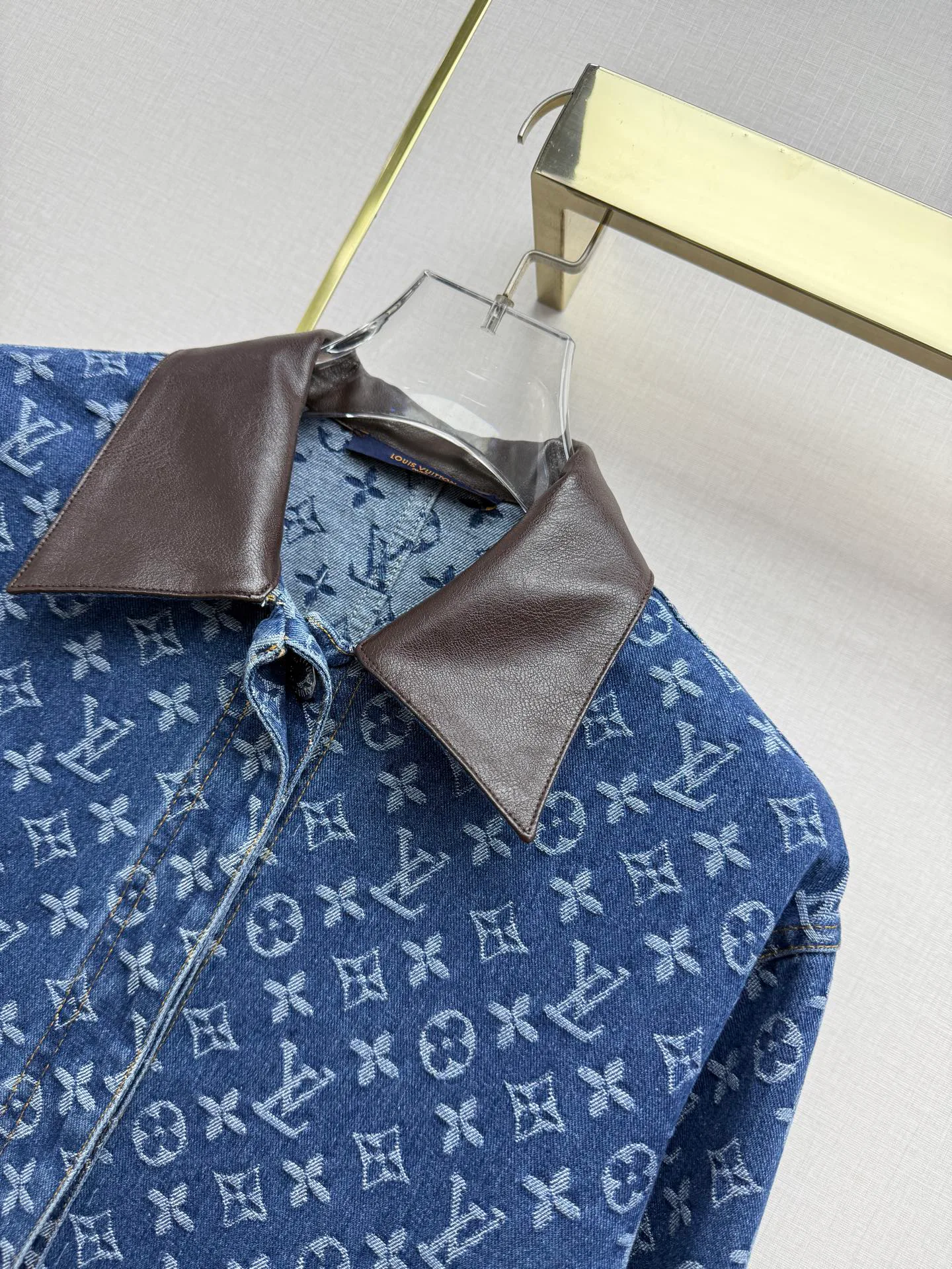 Women's Jackets And Down Jackets LOUIS VUITTON 18451126