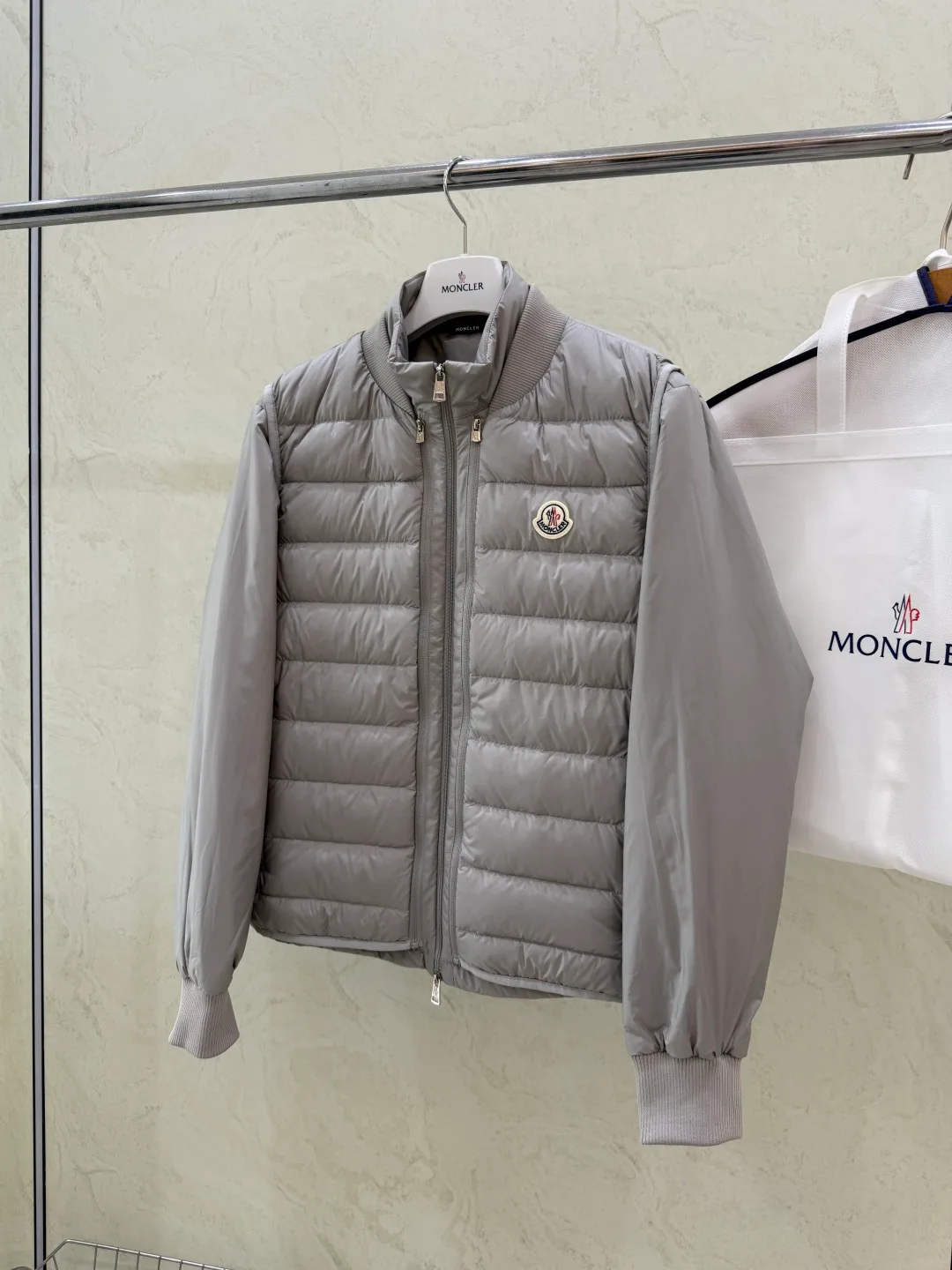 Men's Jackets And Down Jackets MONCLER 18507136
