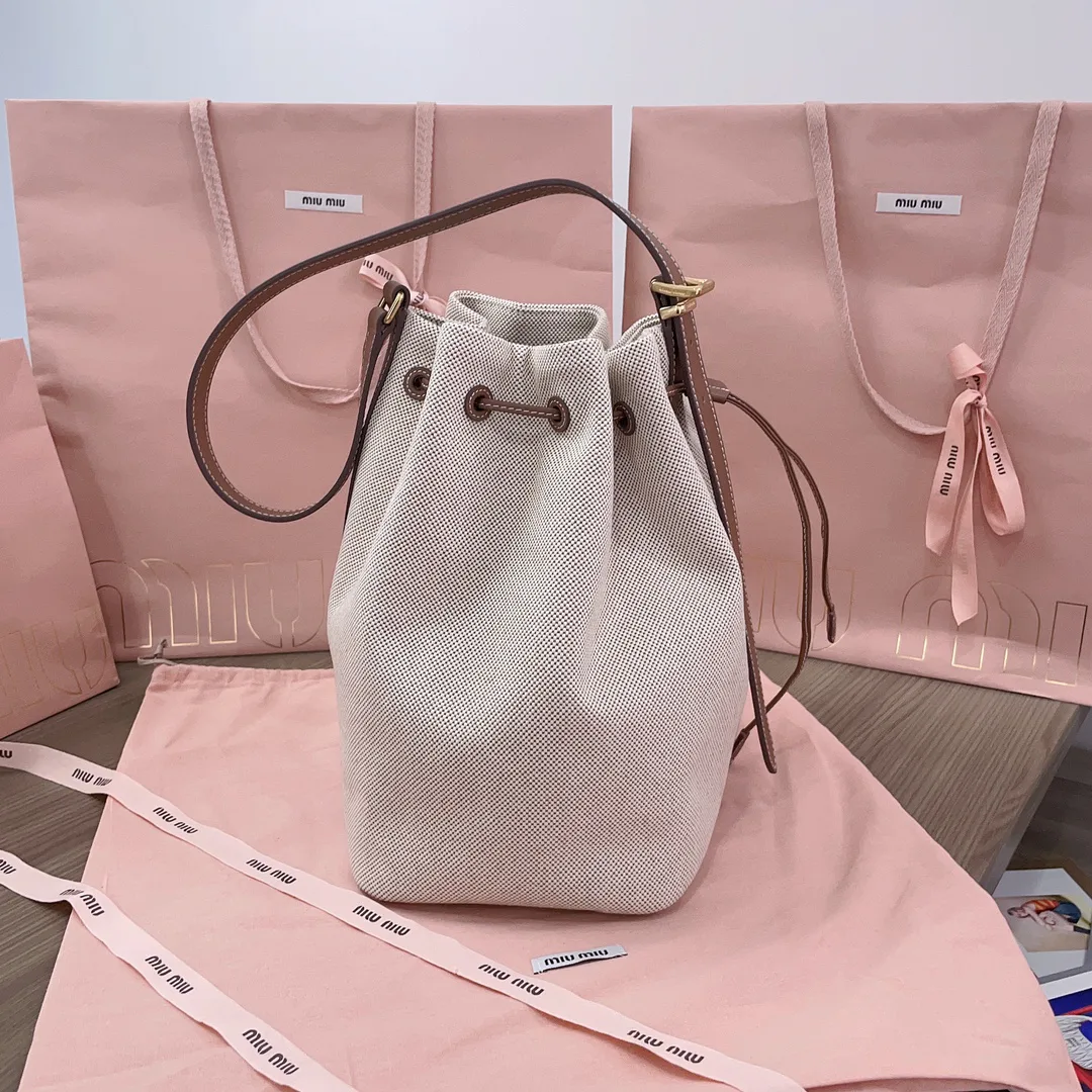 Women's Classic Handbags MIU MIU 17483319