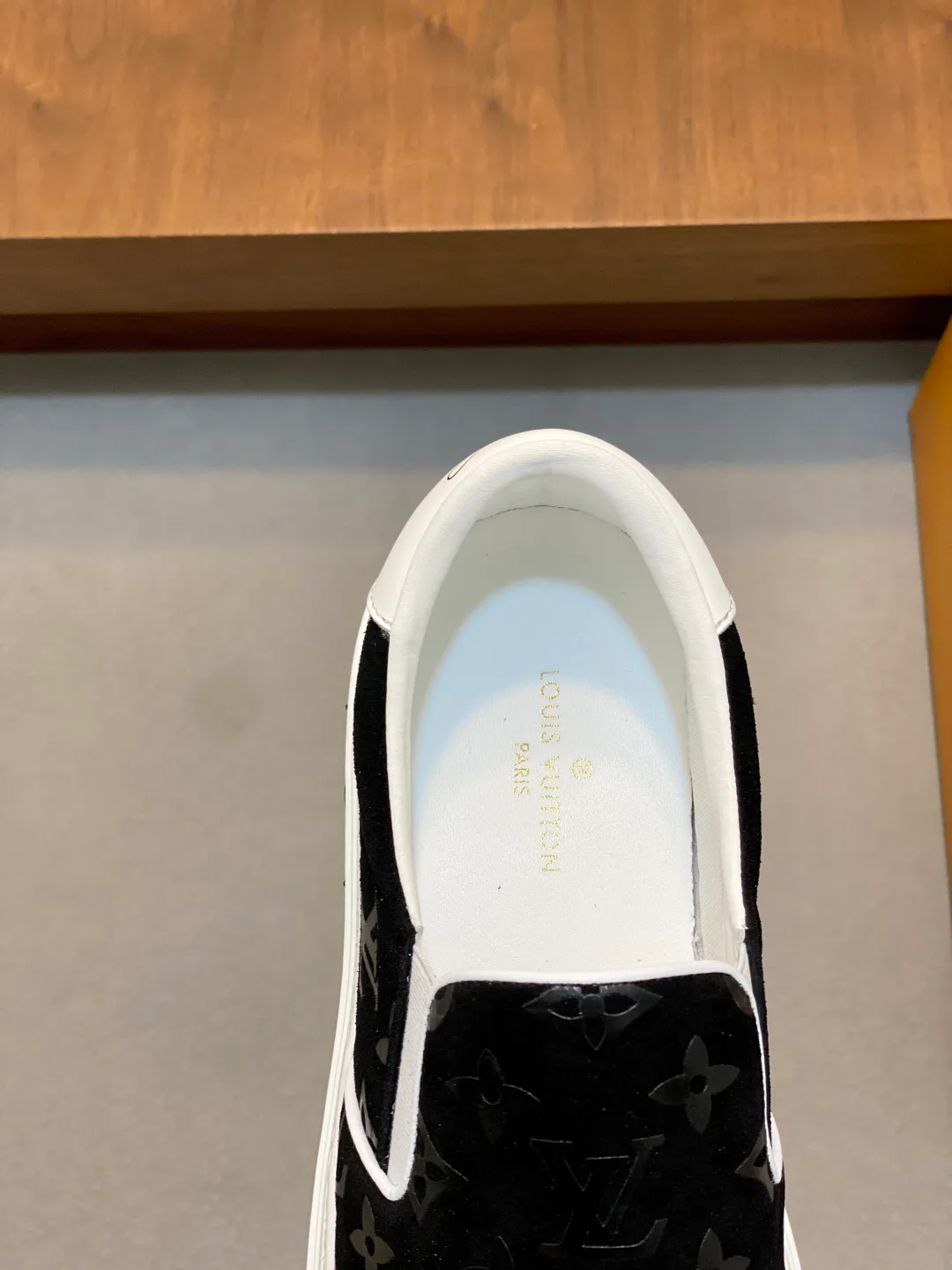 Men's Sneakers LOUIS VUITTON 17934201
