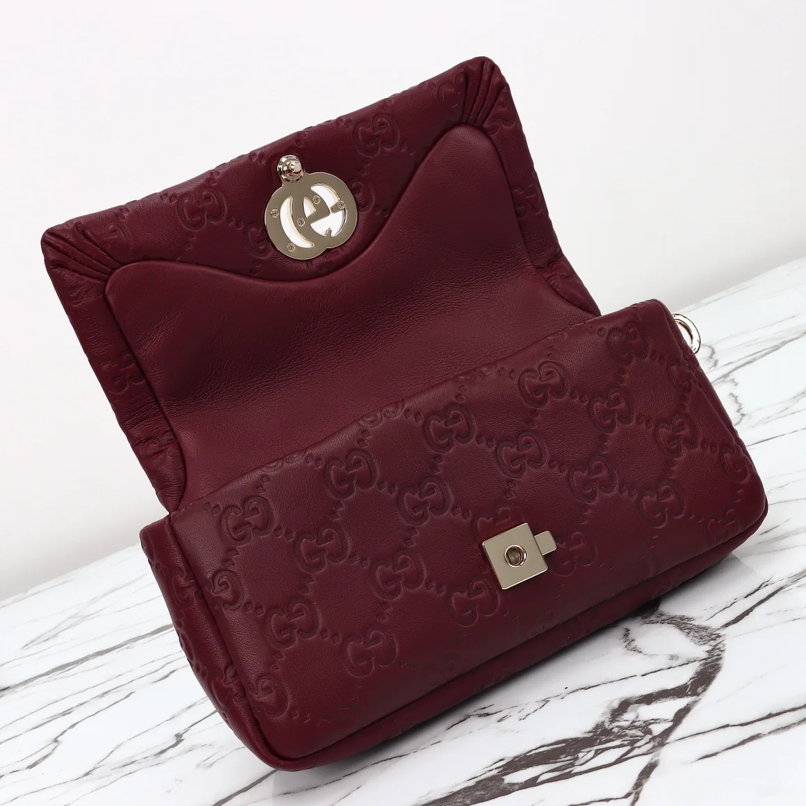 Women's Classic Handbags GUCCI 18210718