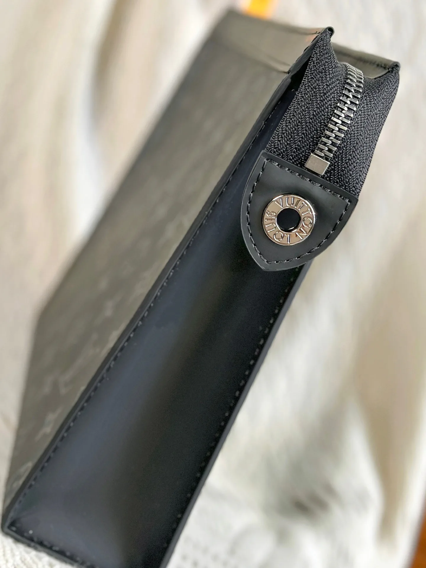 Men's Crossbody Bags LOUIS VUITTON 18148142