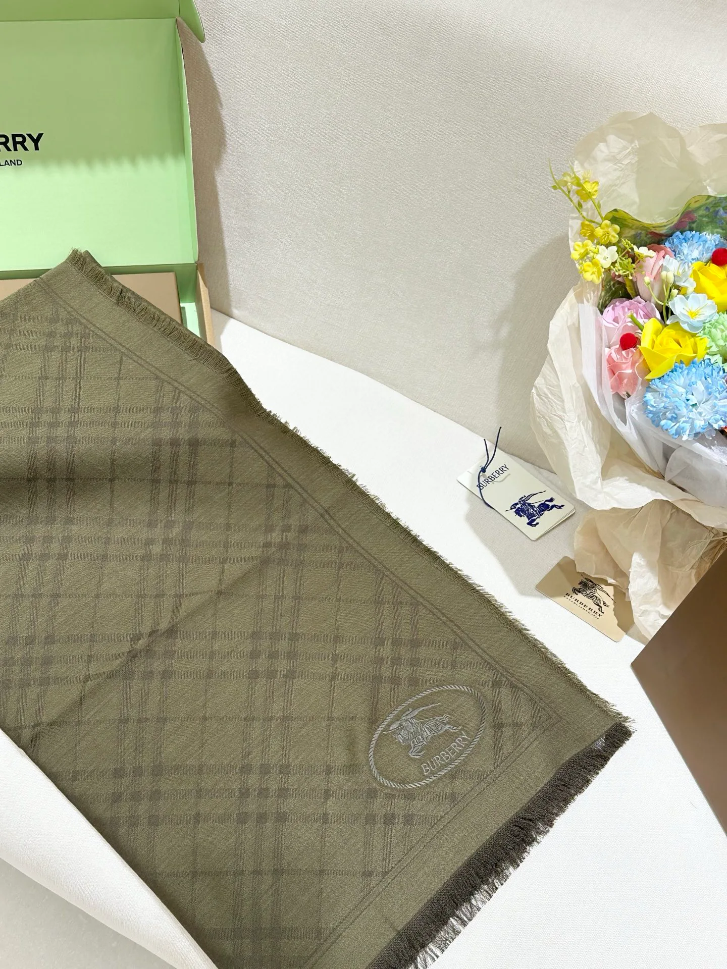Scarves BURBERRY 17916826