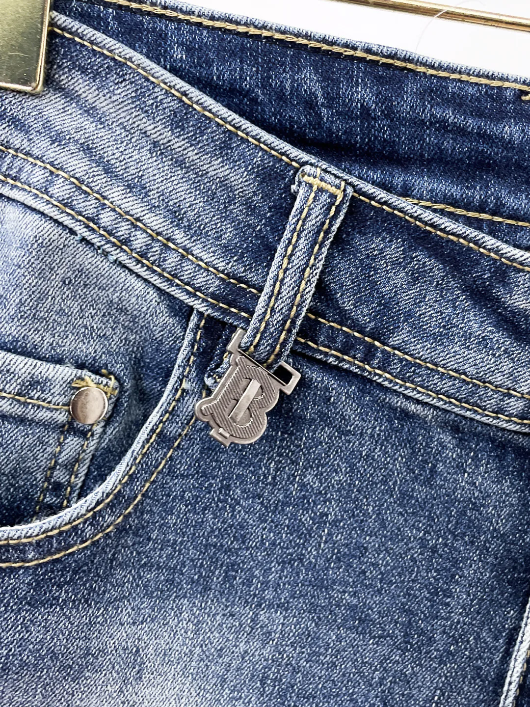 Men's Jeans BURBERRY 18098438