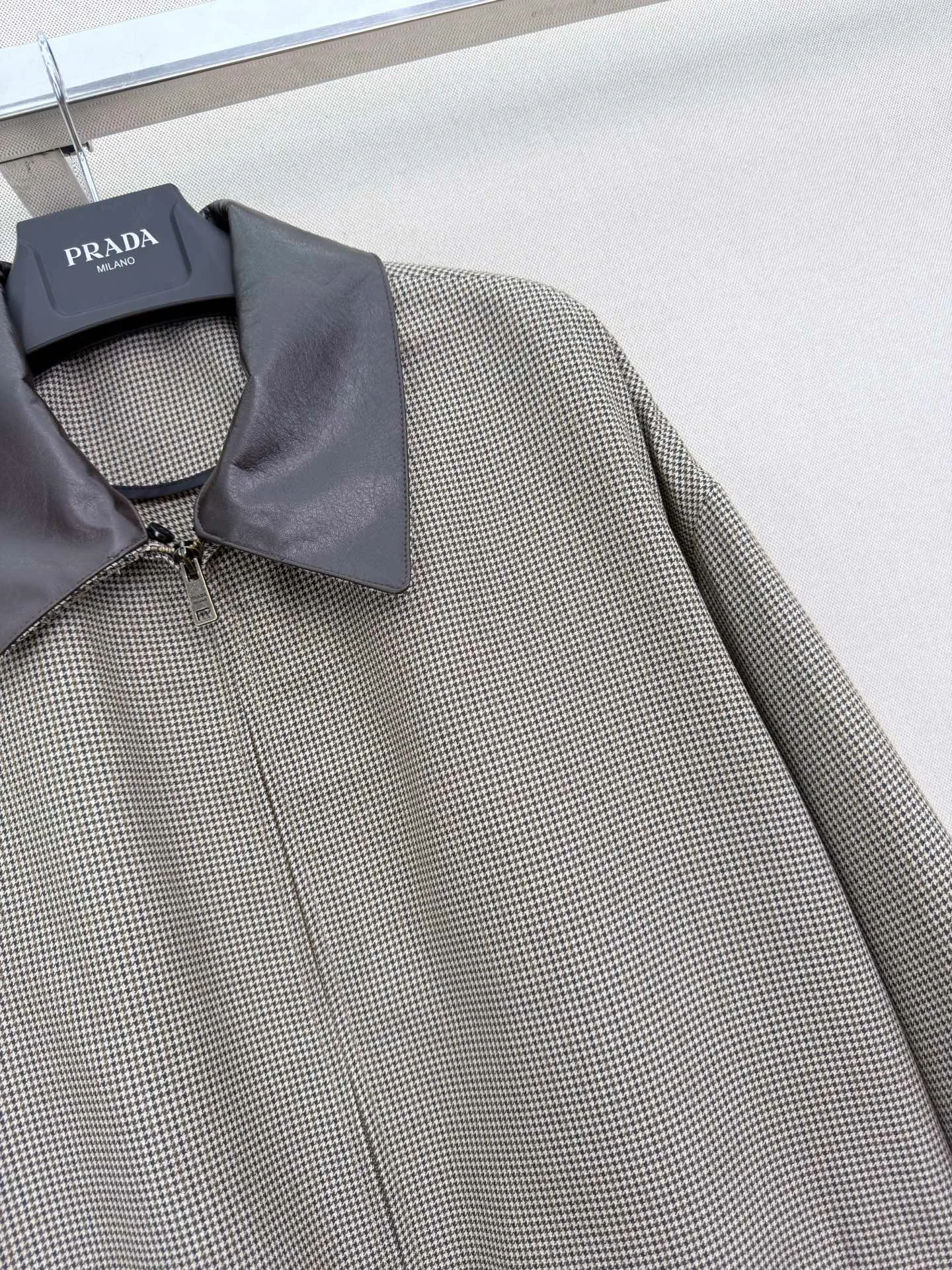 Women's Jackets And Down Jackets PRADA 18023374