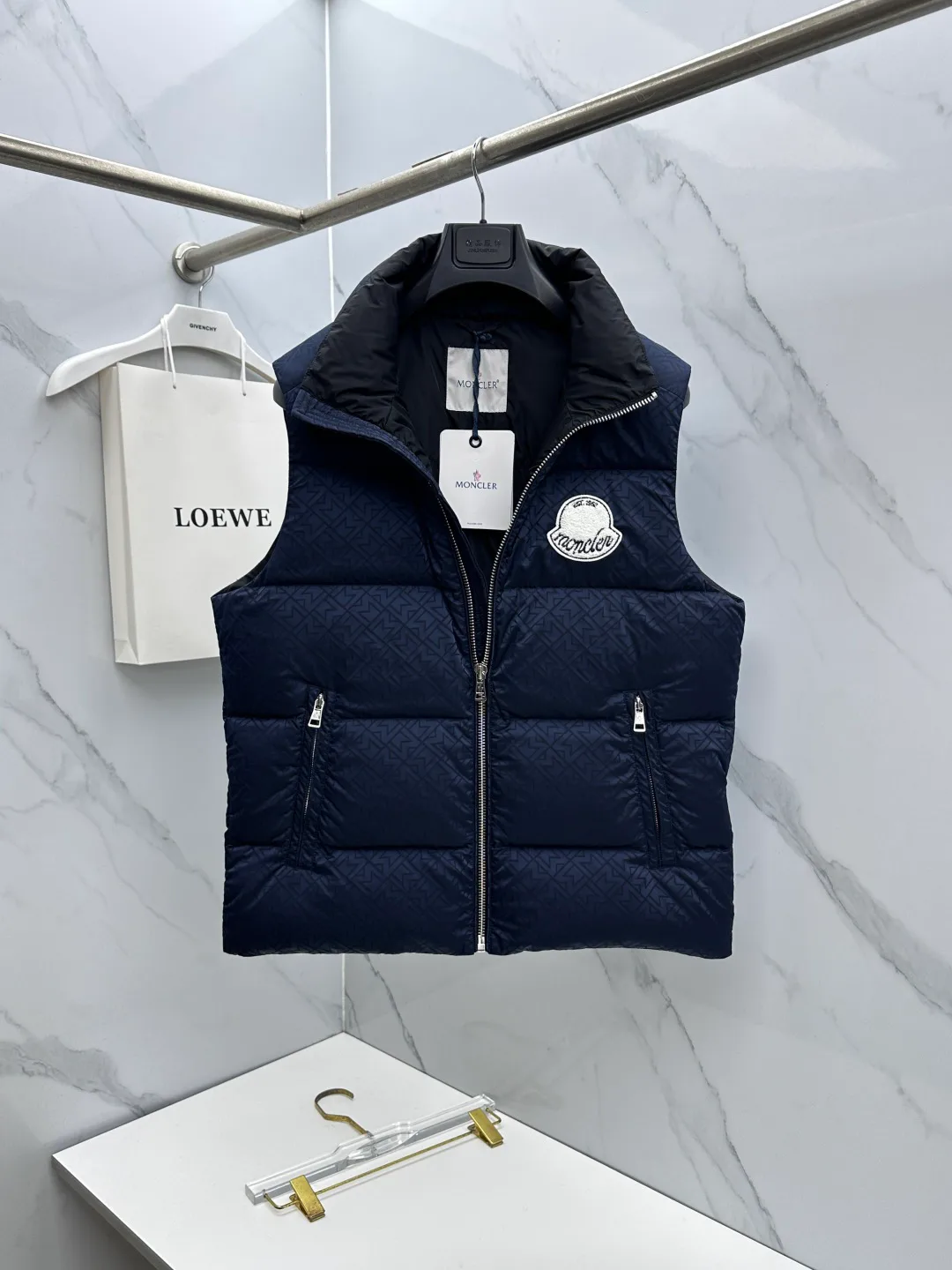 Men's Vests MONCLER 19555443