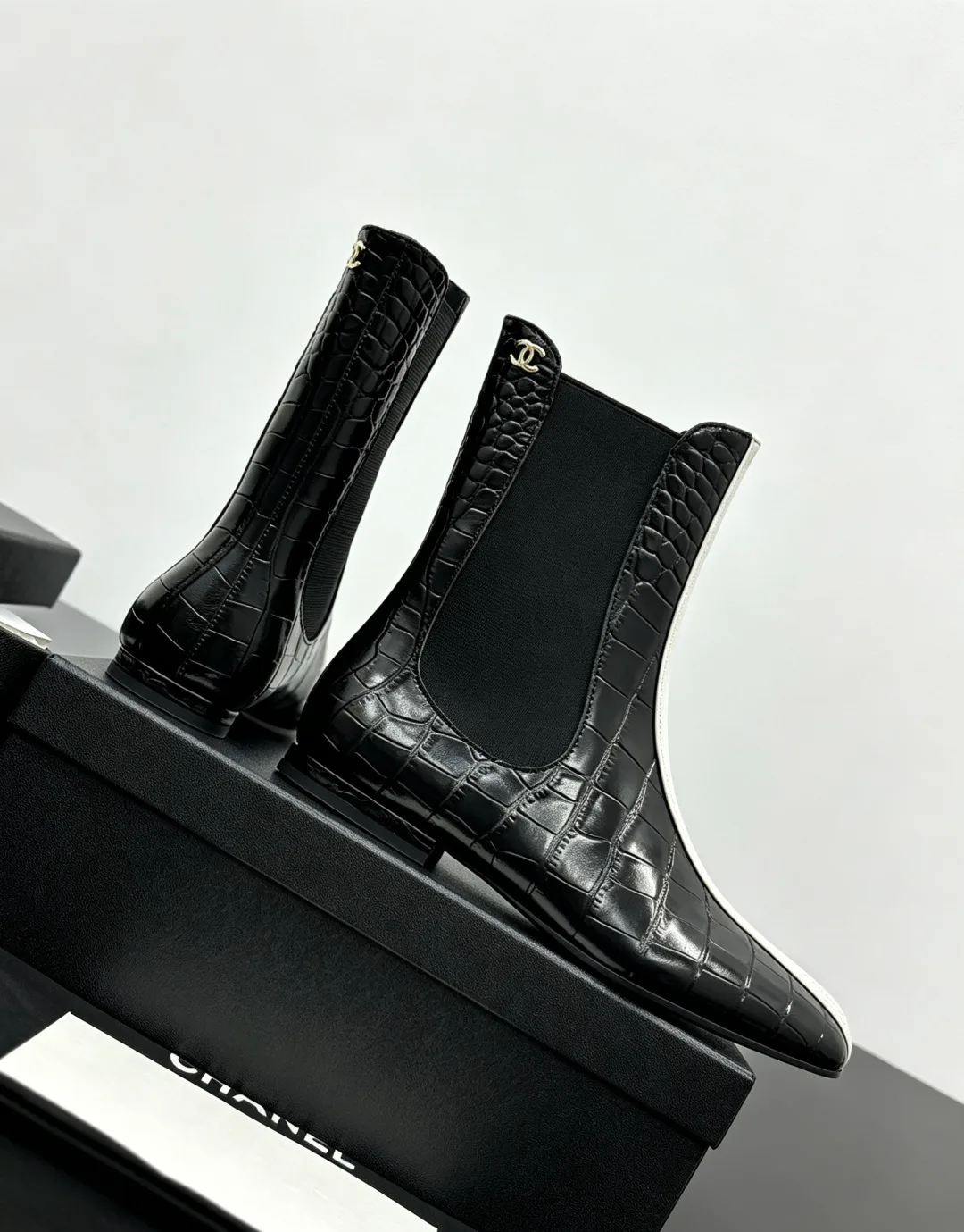 Women's Booties CHANEL 18194191