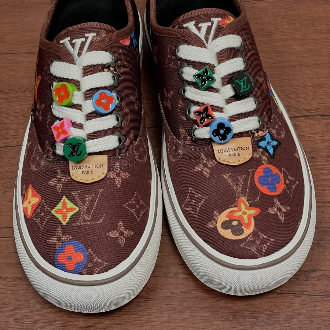 Кроссовки Мужские Louis Vuitton 18626479
