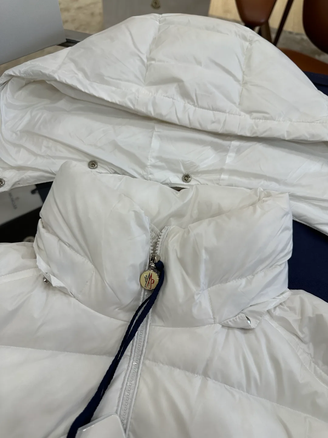 Men's Jackets And Down Jackets MONCLER 18260915