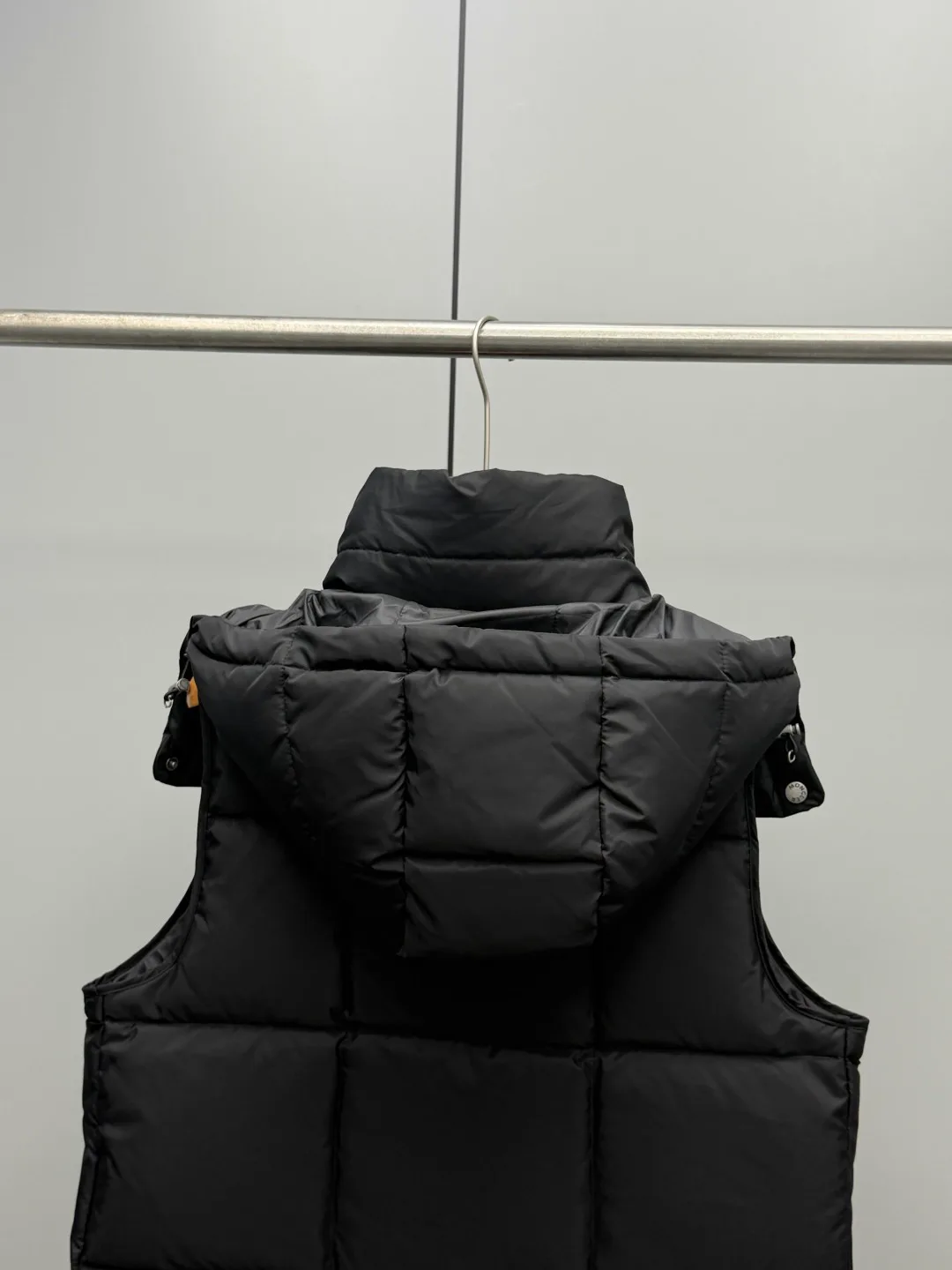 Men's Vests MONCLER 18383085