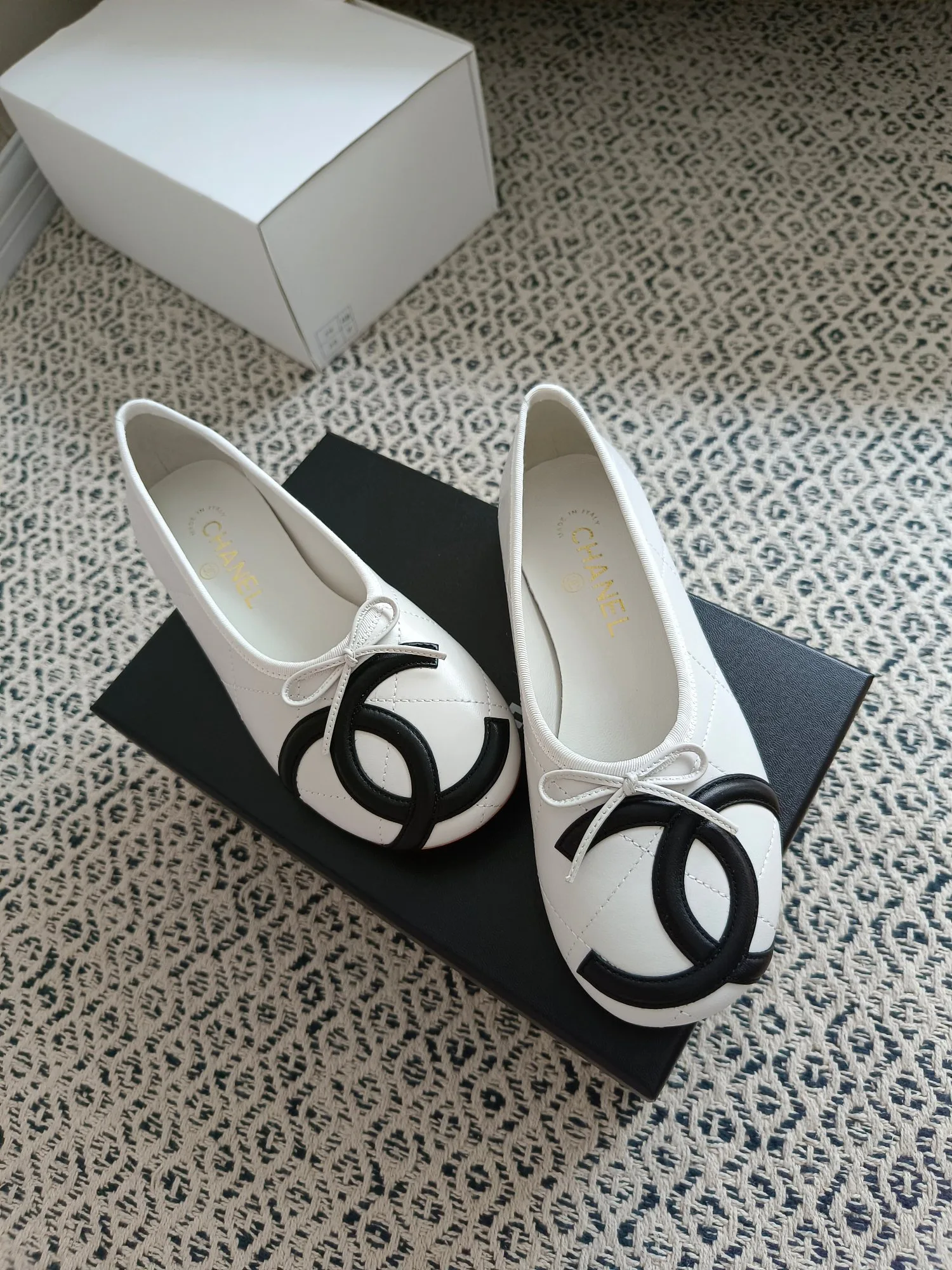 Women's Ballet Flats CHANEL 18475356