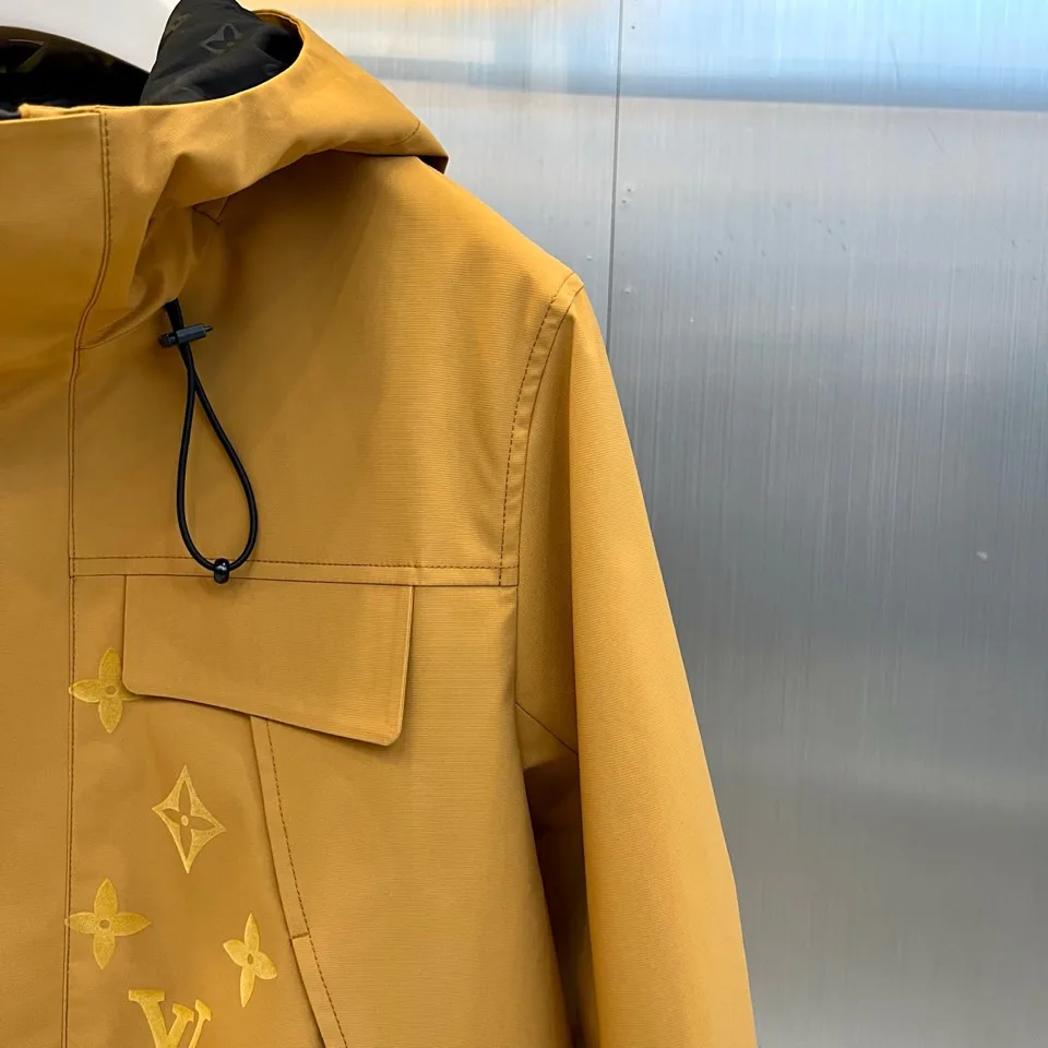 Men's Jackets And Down Jackets LOUIS VUITTON 18416785