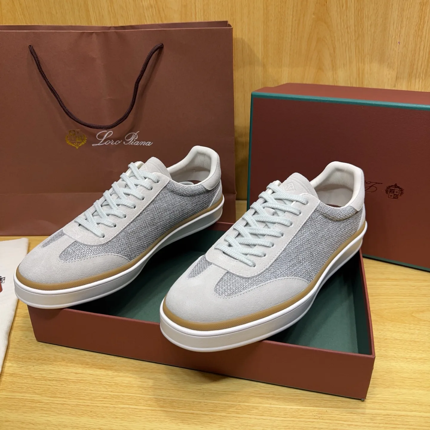 Women's Sneakers LORO PIANA 18263653