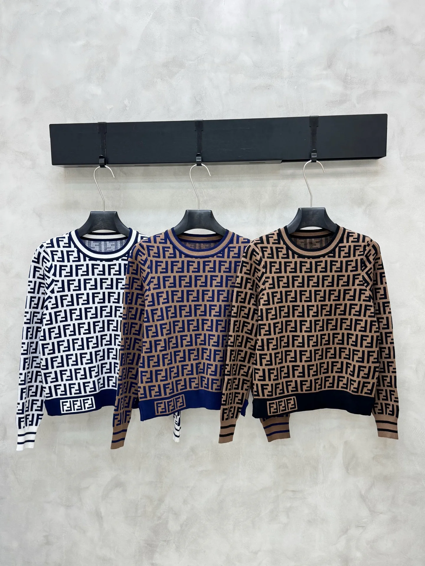 Women's Jumpers And Sweaters FENDI 18263230