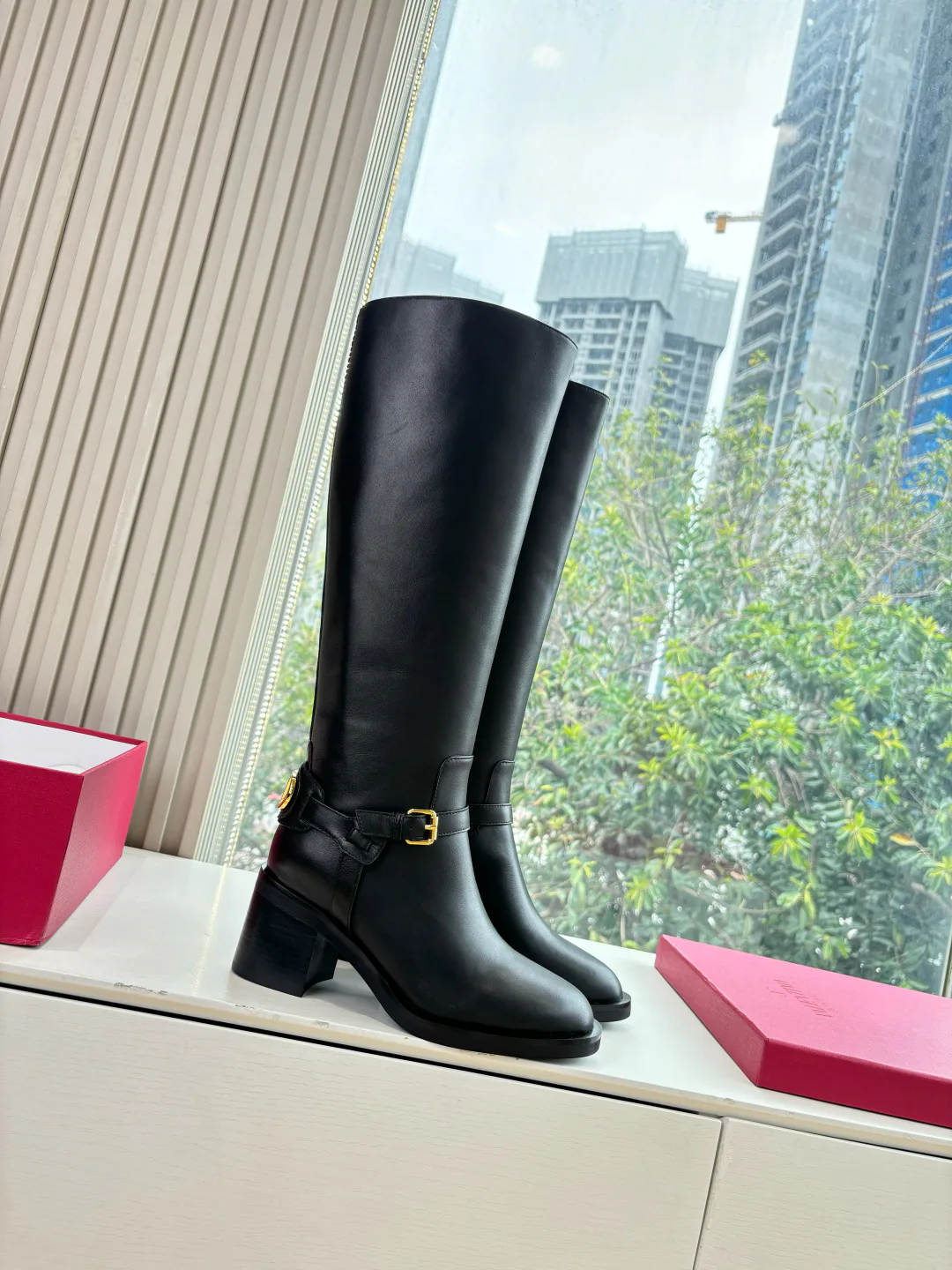 Women's Boots VALENTINO 18414321