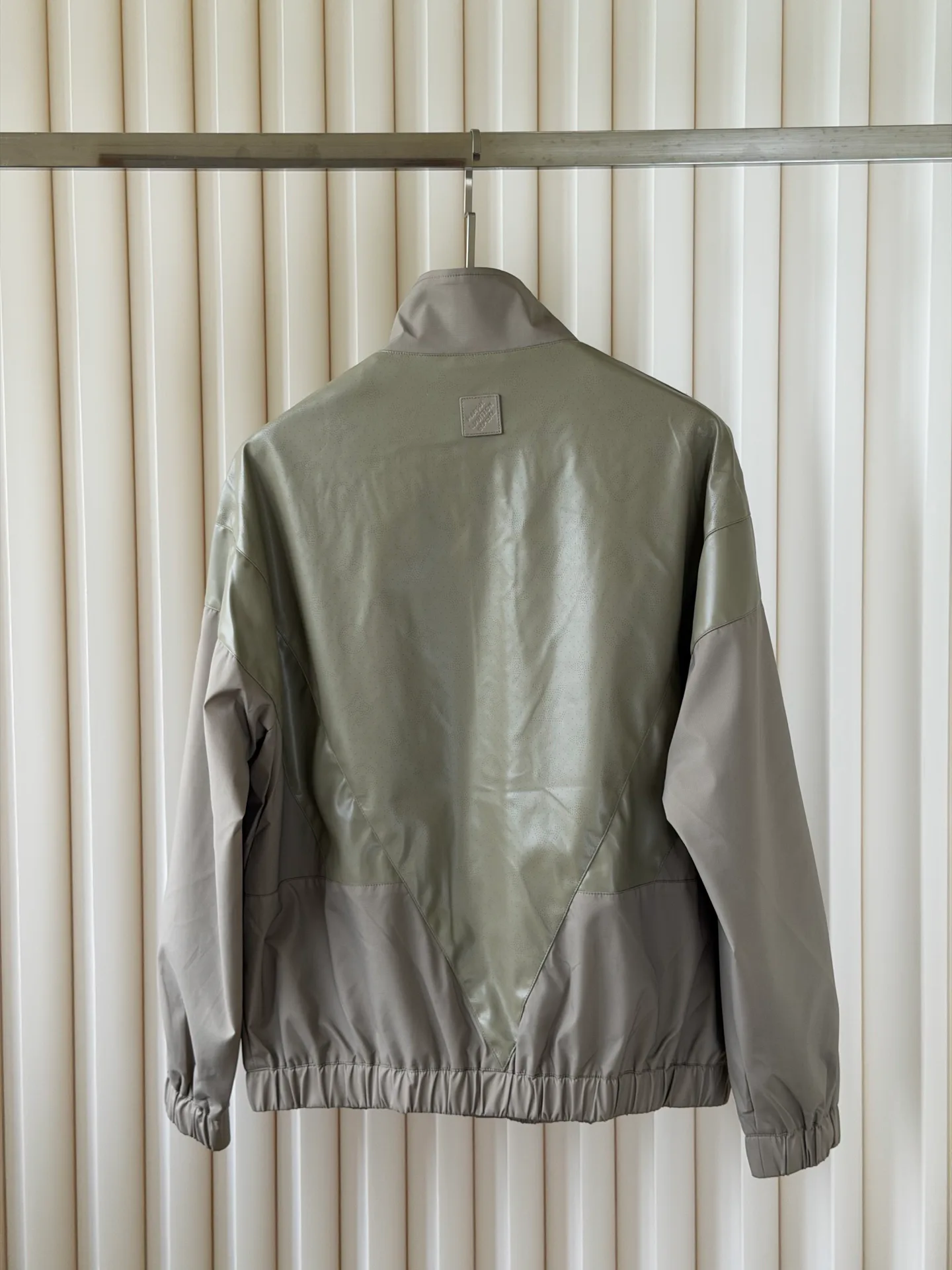 Men's Jackets And Down Jackets LOUIS VUITTON 17660657