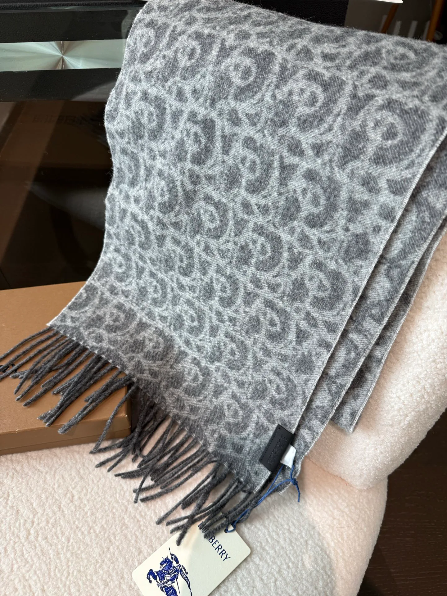 Scarves BURBERRY 18002704