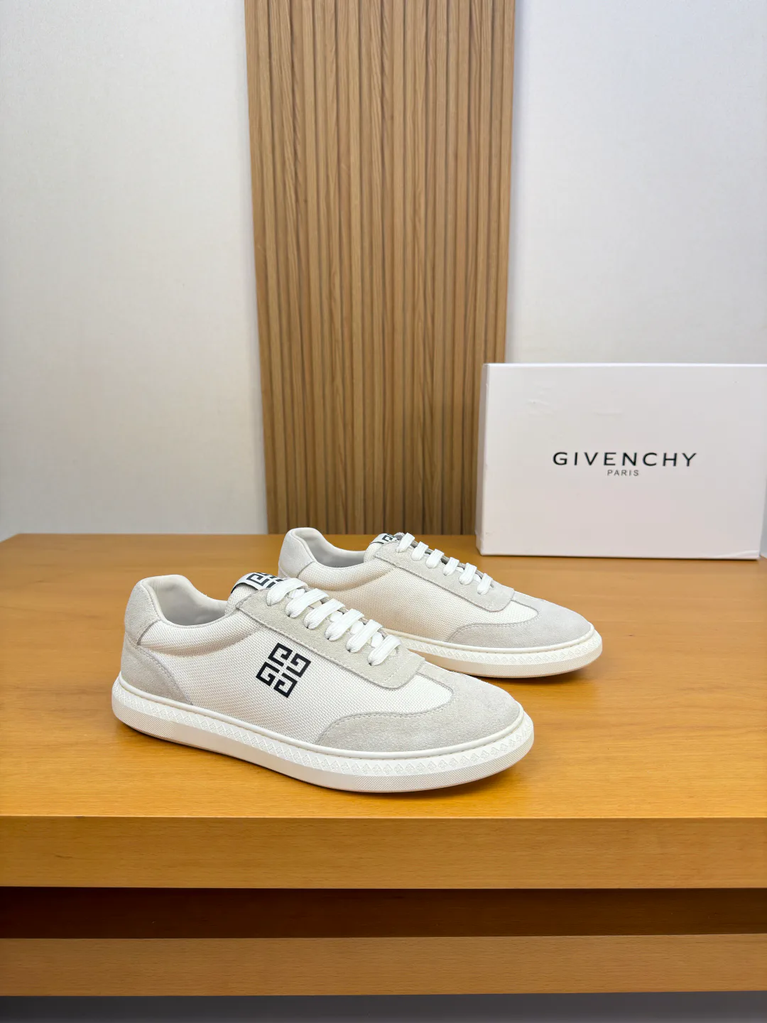 Кроссовки Мужские Givenchy 18580622