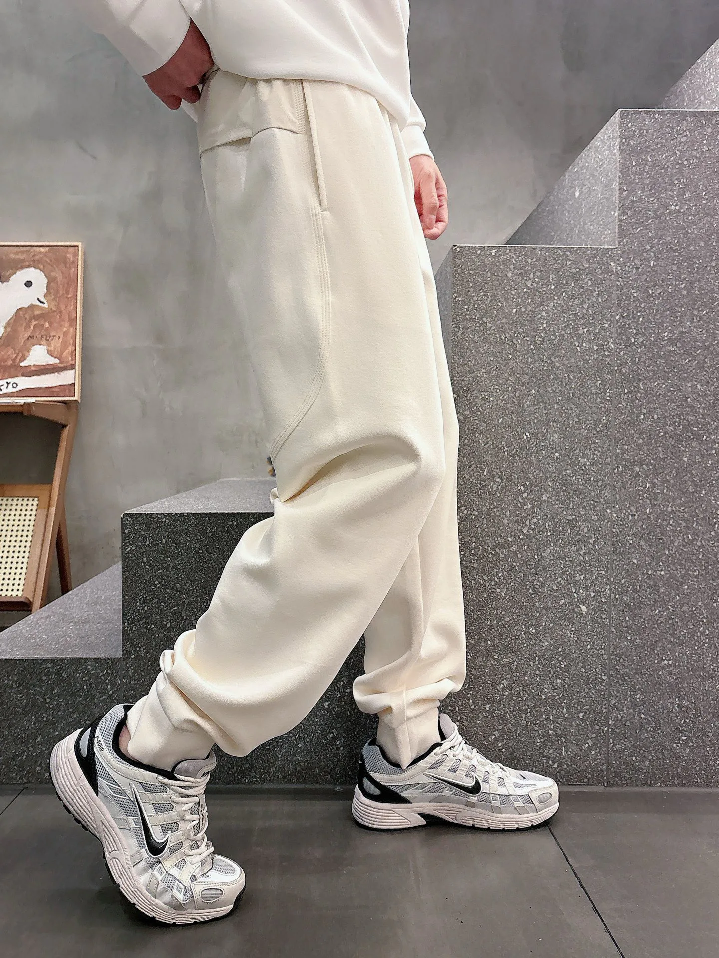 Men's Trousers PRADA 18399238