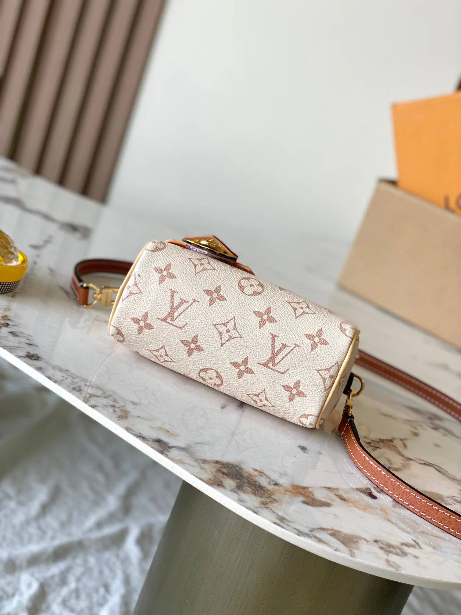 Women's Classic Handbags LOUIS VUITTON 17906932